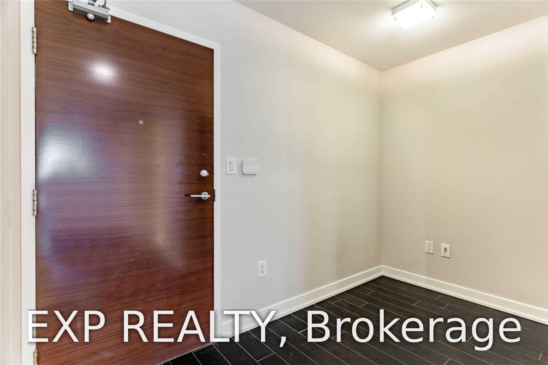 Photo 4 of Unit 1052, 10 Capreol Court, Toronto, Waterfront Communities — HOMEH
