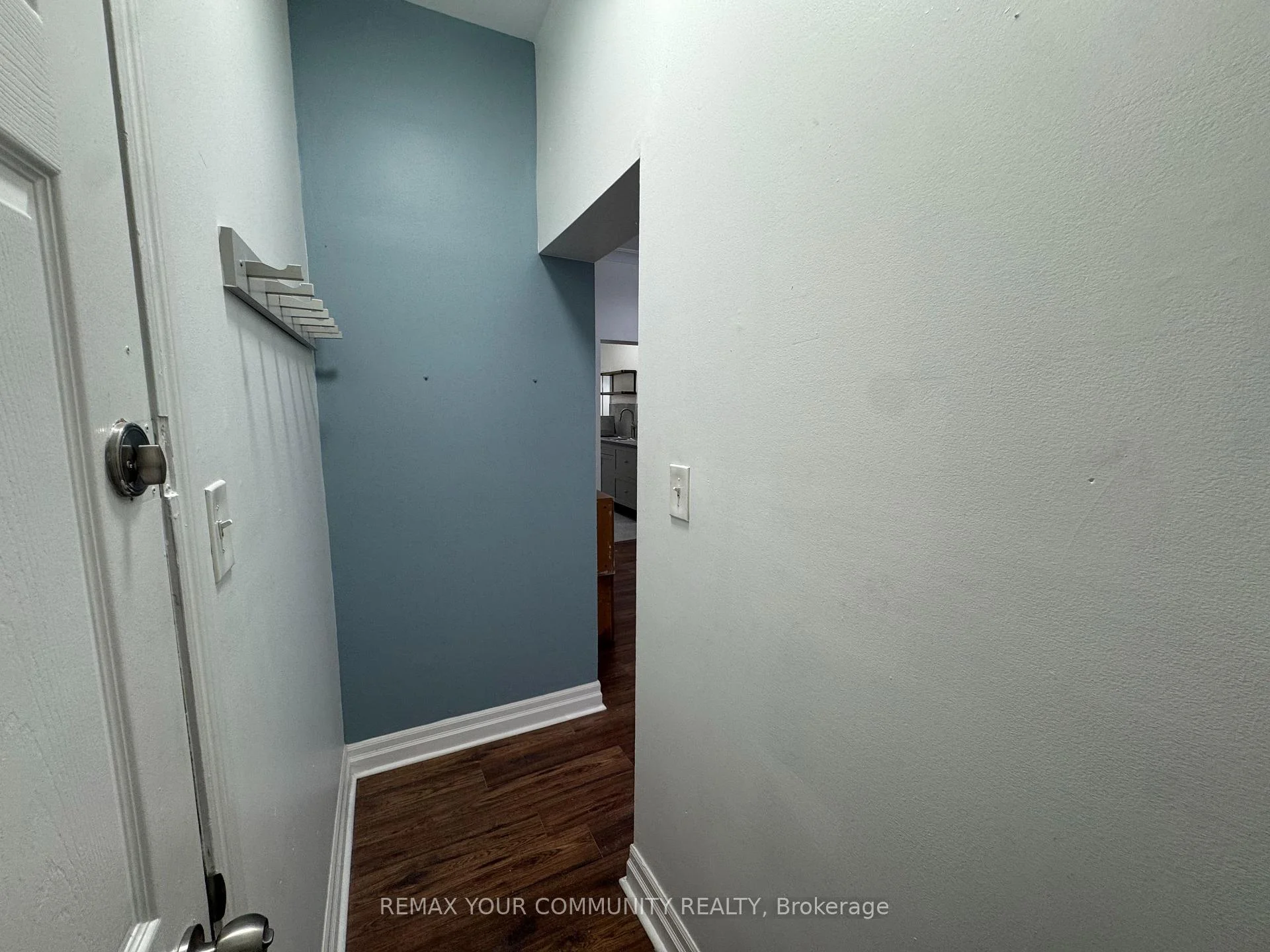 Photo 3 of Unit #1, 358 Main Street W, Hamilton, Strathcona — HOMEH