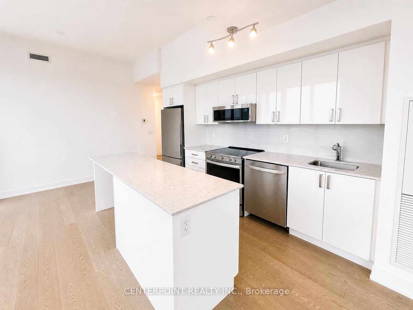 Photo 4 of Unit 803, 1063 Douglas McCurdy Common, Mississauga, Lakeview — HOMEH