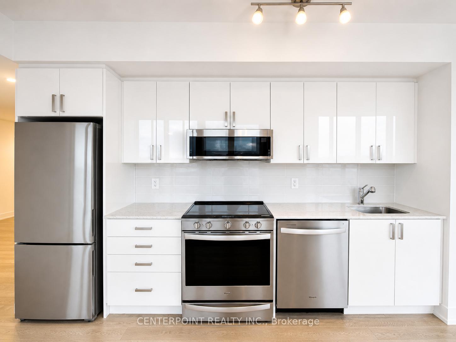 Photo 5 of Unit 803, 1063 Douglas McCurdy Common, Mississauga, Lakeview — HOMEH