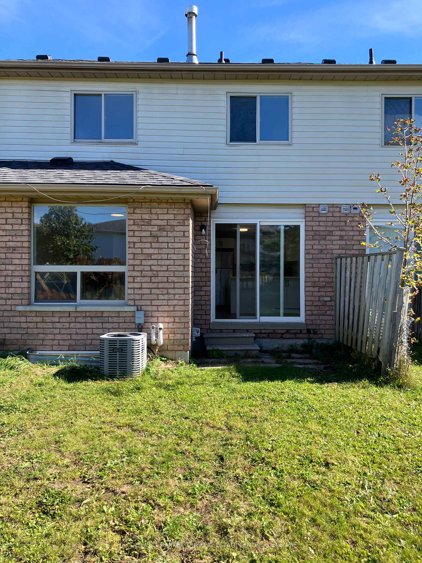Photo 11 of 141 Black Cherry Crescent, Barrie, Holly — HOMEH