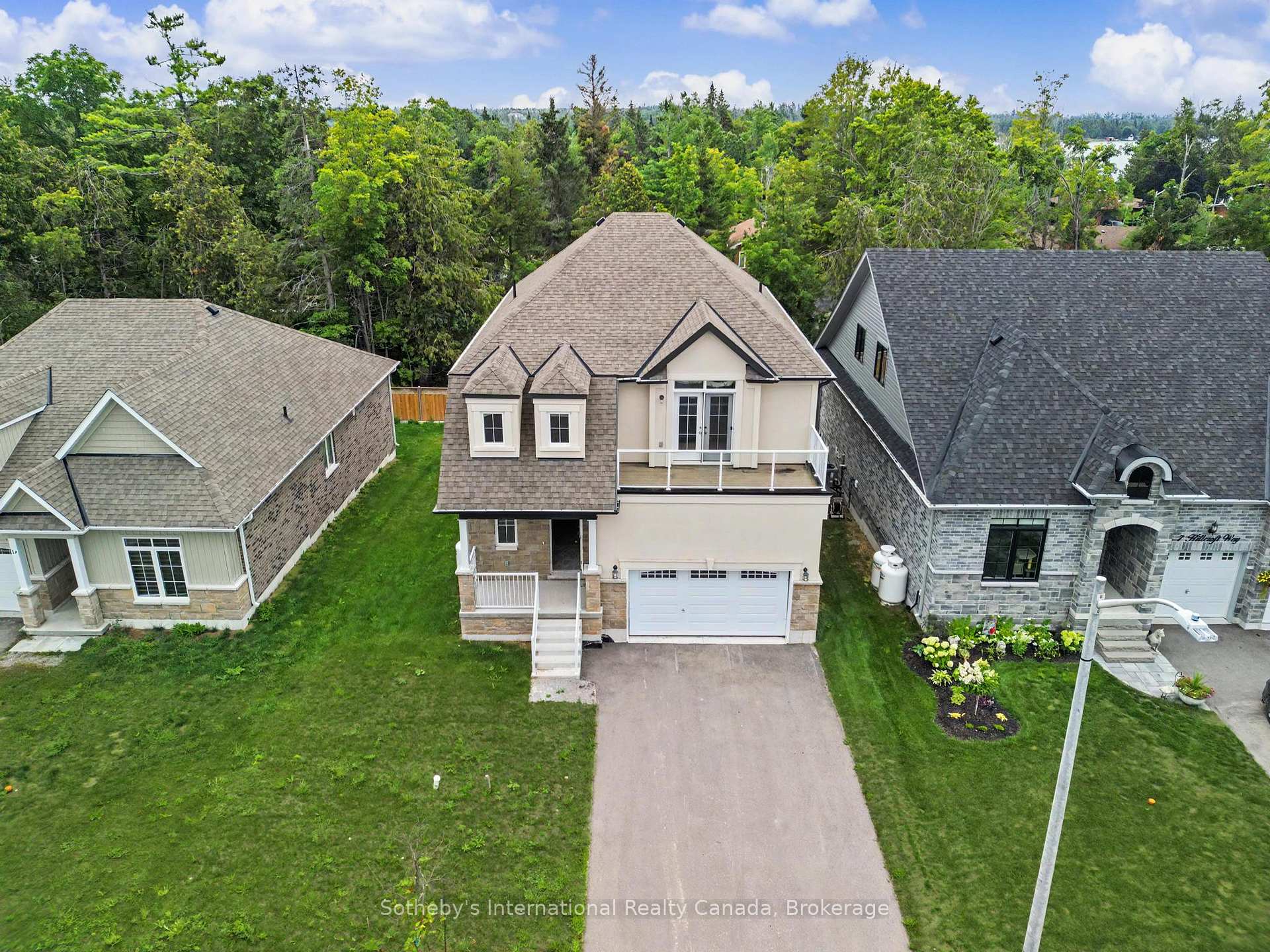 Photo 4 of 9 Hillcroft Way, Kawartha Lakes, Bobcaygeon — HOMEH