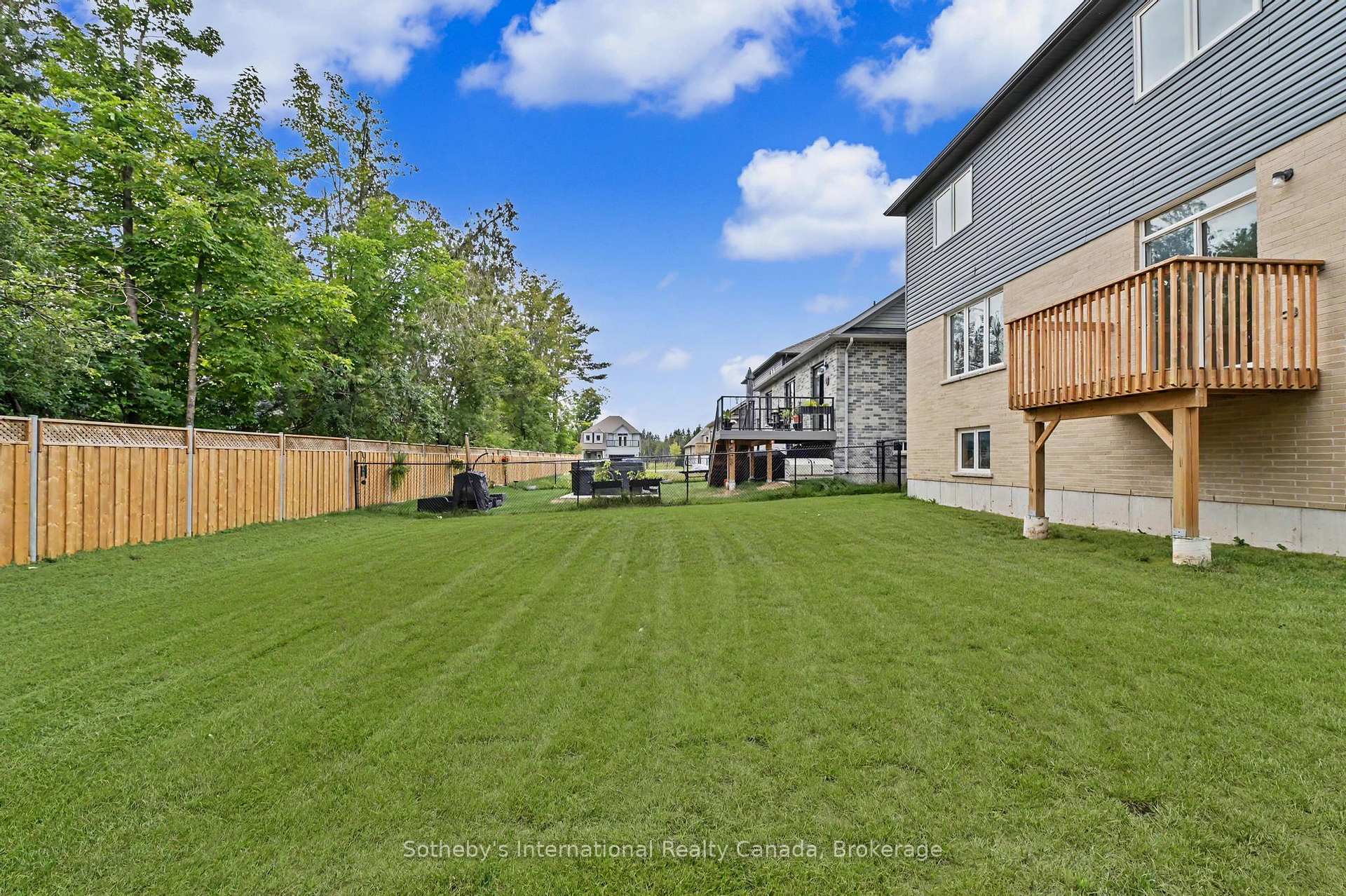 Photo 8 of 9 Hillcroft Way, Kawartha Lakes, Bobcaygeon — HOMEH
