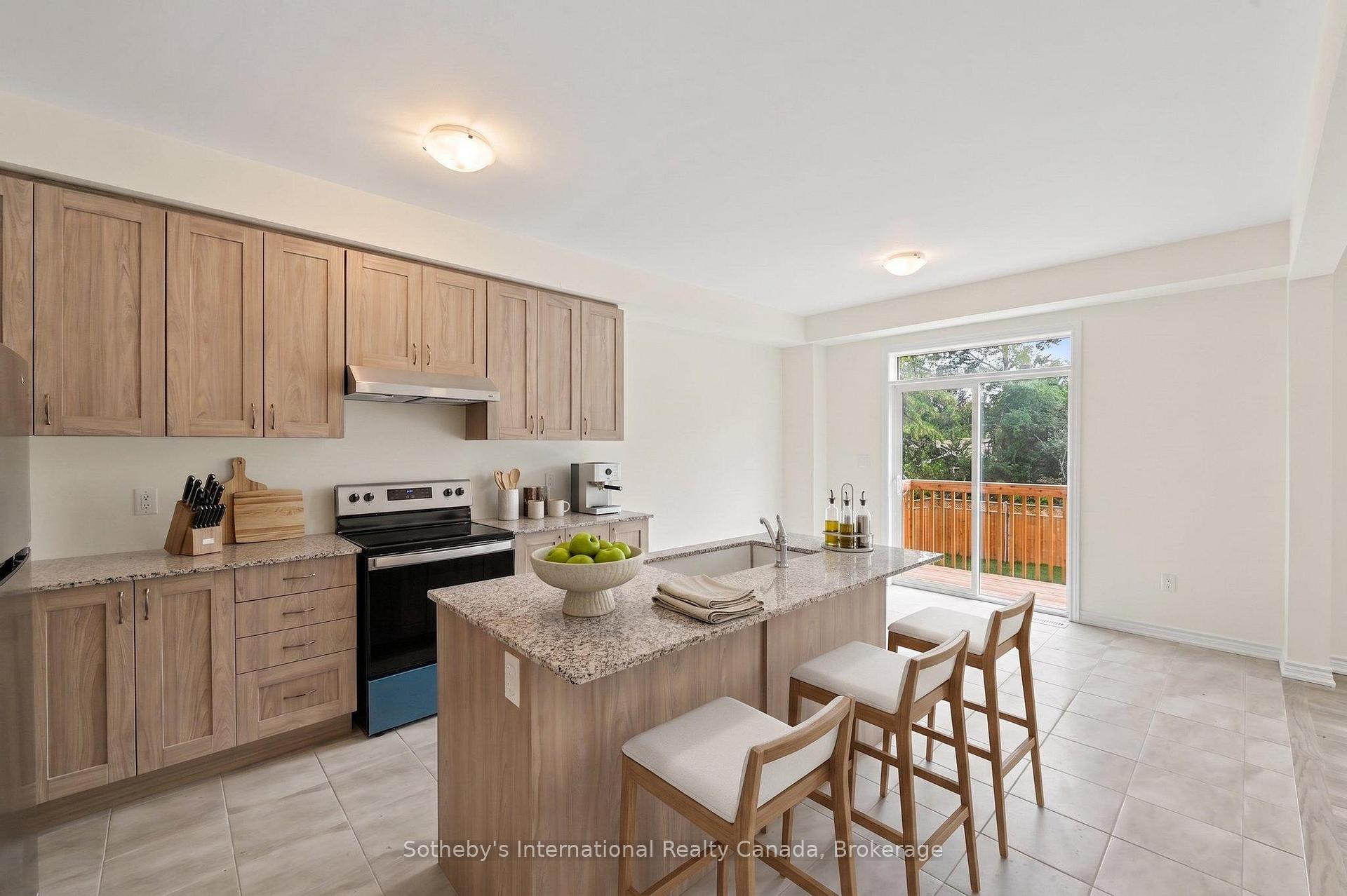 Photo 11 of 9 Hillcroft Way, Kawartha Lakes, Bobcaygeon — HOMEH