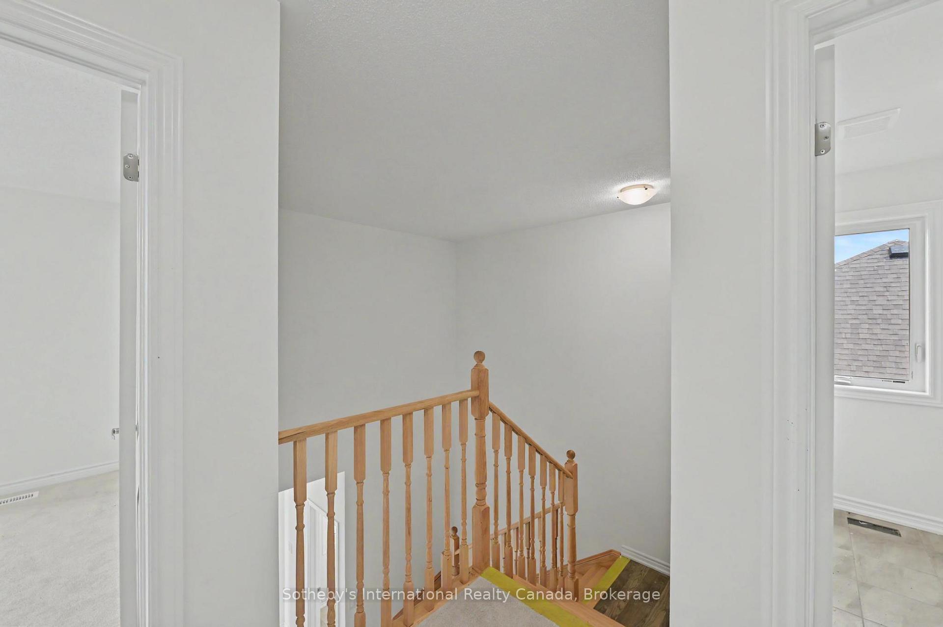 Photo 25 of 9 Hillcroft Way, Kawartha Lakes, Bobcaygeon — HOMEH