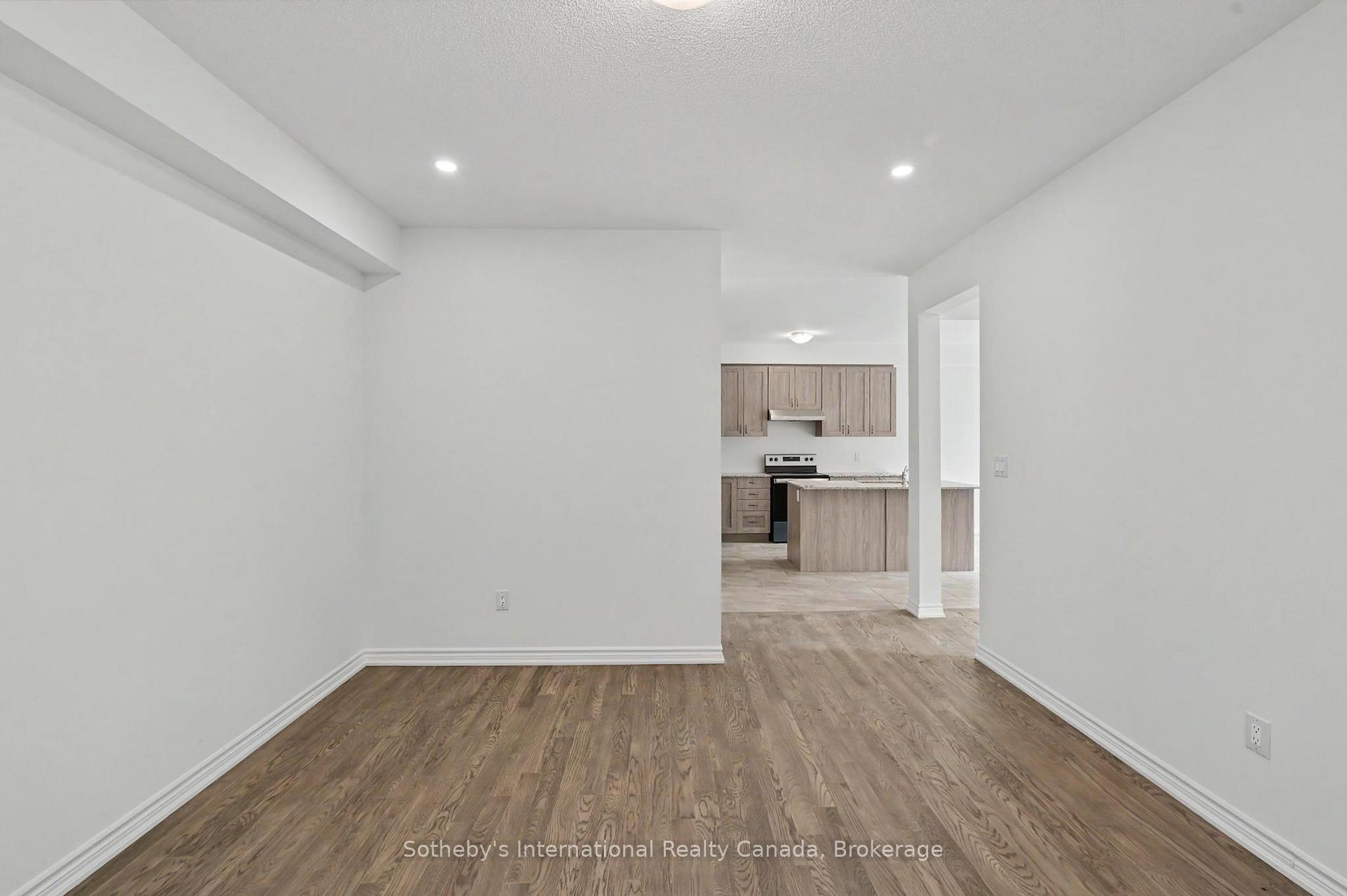 Photo 38 of 9 Hillcroft Way, Kawartha Lakes, Bobcaygeon — HOMEH