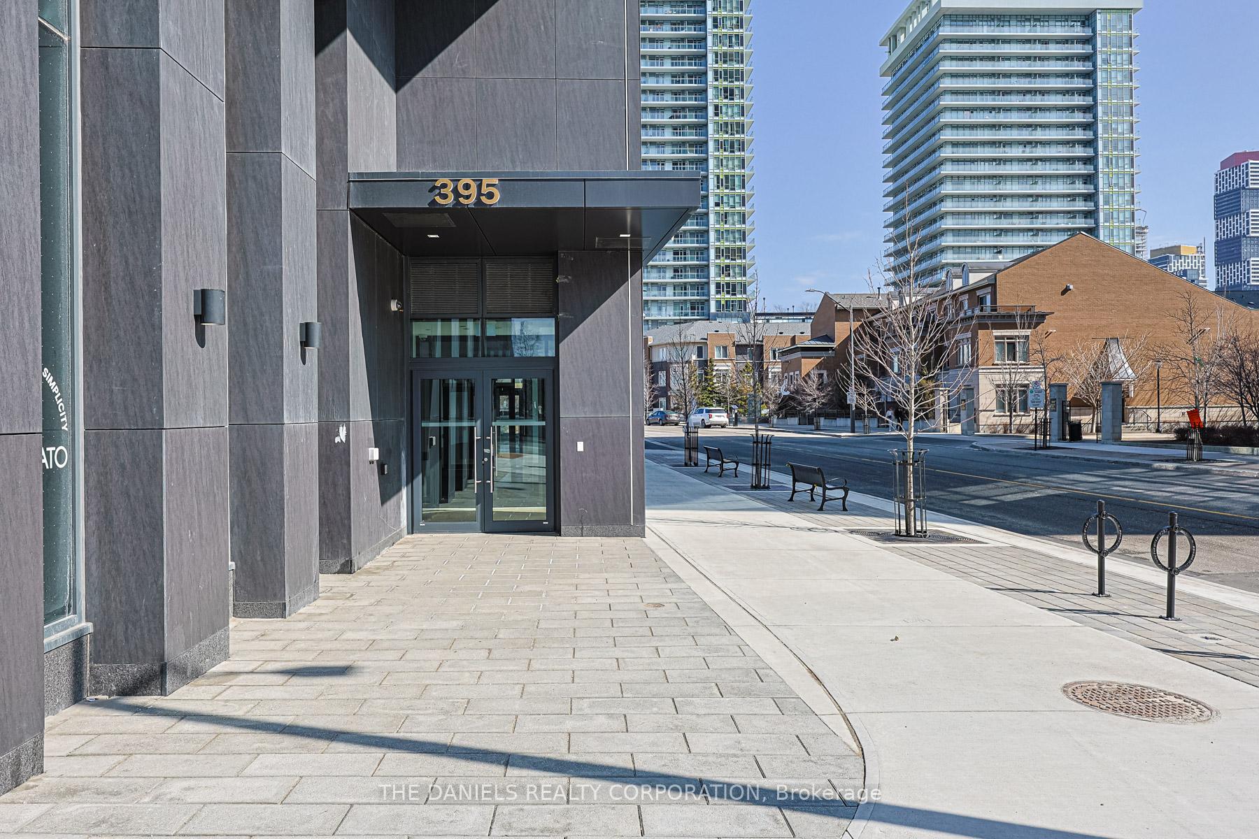 Photo 5 of Unit 4003, 395 Square One Drive, Mississauga, City Centre — HOMEH