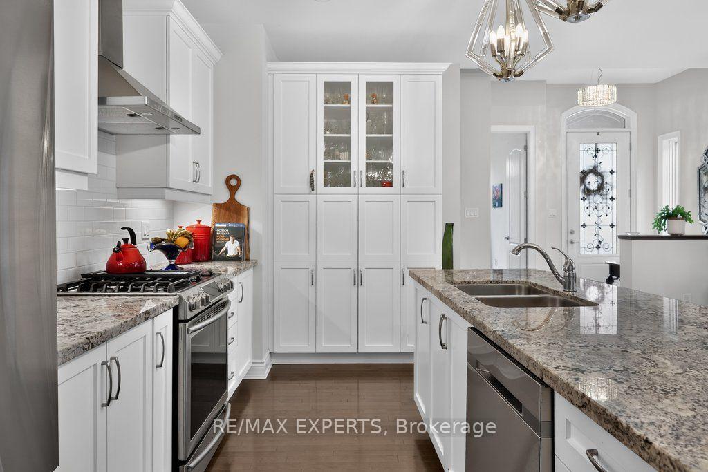 Photo 10 of Unit 15, 19 Westmount Drive, New Tecumseth, Alliston — HOMEH