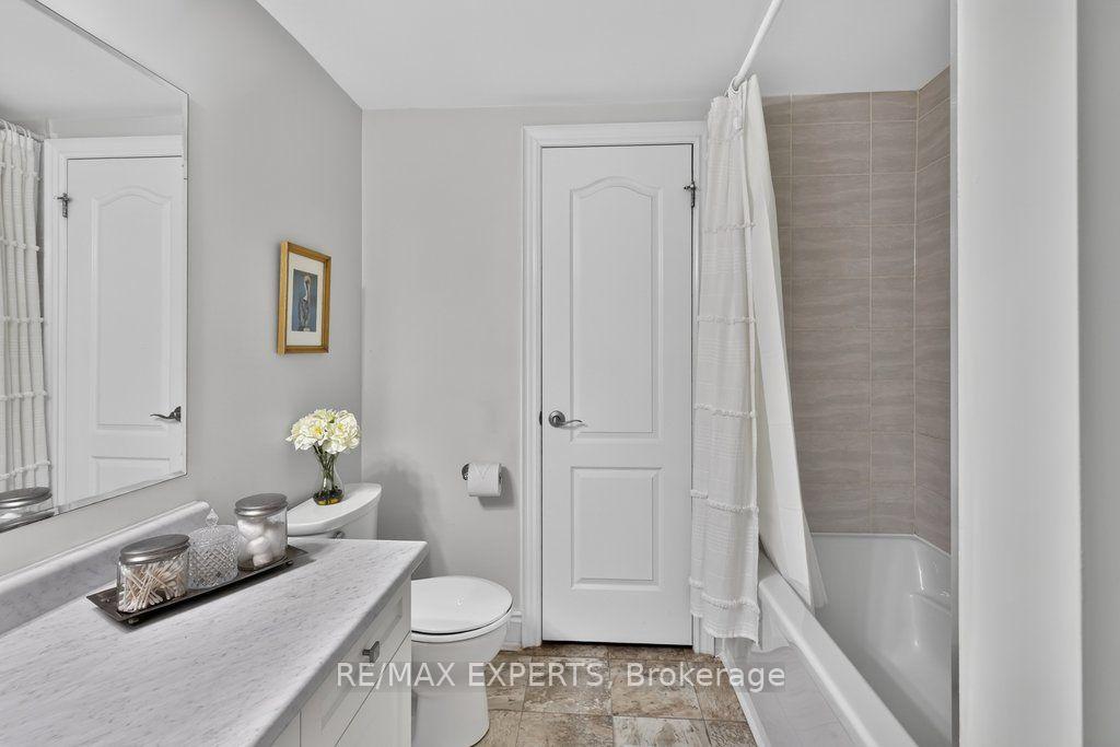 Photo 29 of Unit 15, 19 Westmount Drive, New Tecumseth, Alliston — HOMEH