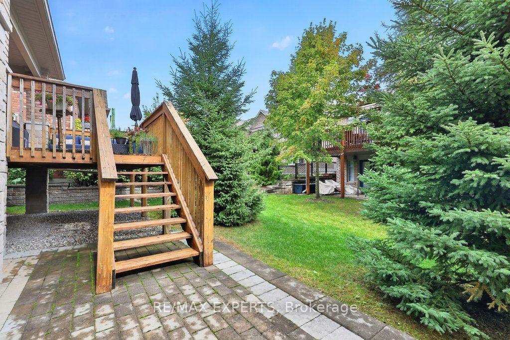 Photo 33 of Unit 15, 19 Westmount Drive, New Tecumseth, Alliston — HOMEH