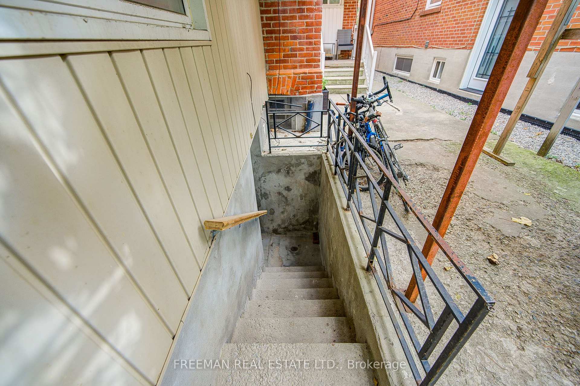 Photo 28 of 756 Euclid Avenue, Toronto, The Annex — HOMEH