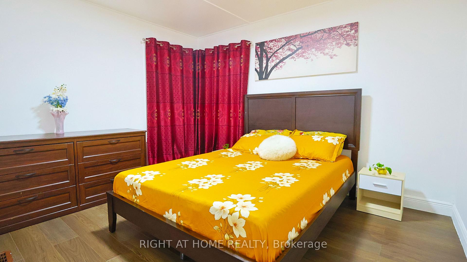 Photo 15 of 82 Normanhurst Avenue, Hamilton, Normanhurst — HOMEH