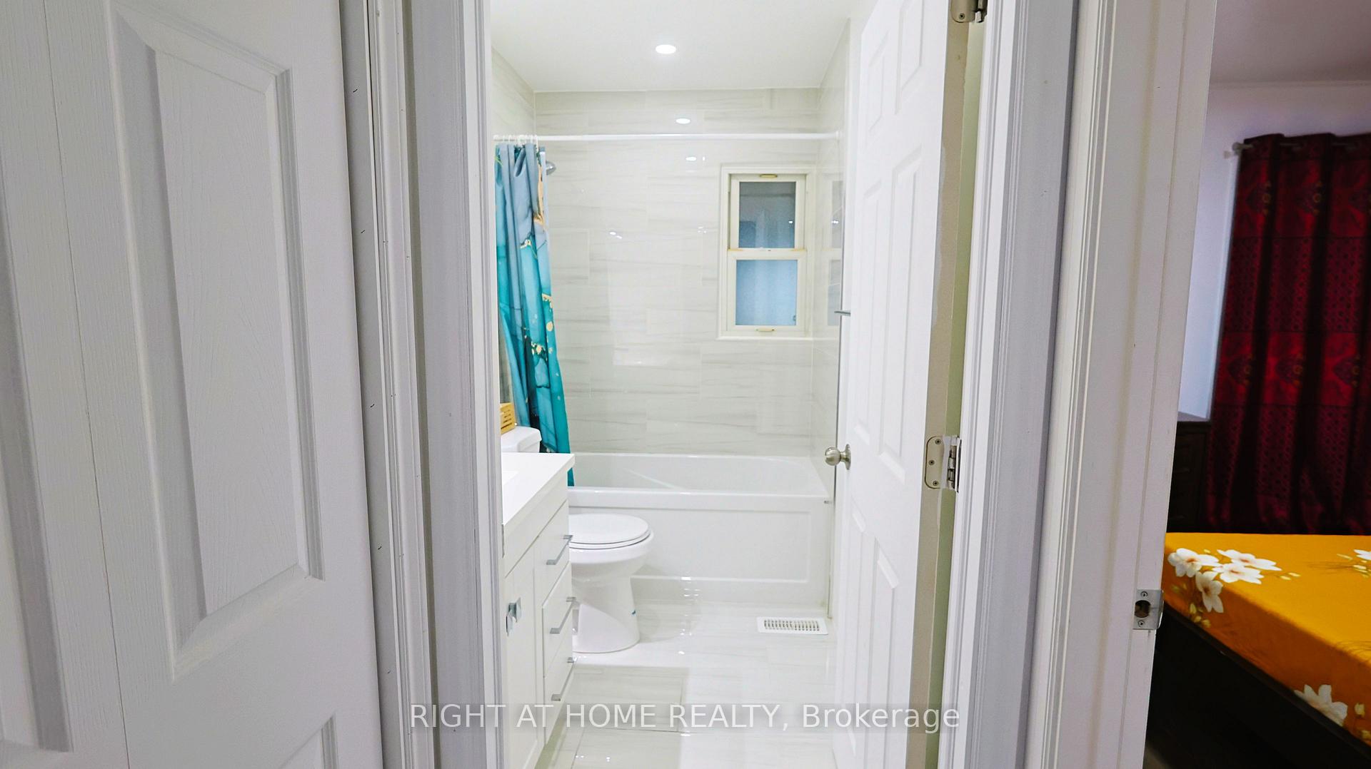Photo 20 of 82 Normanhurst Avenue, Hamilton, Normanhurst — HOMEH