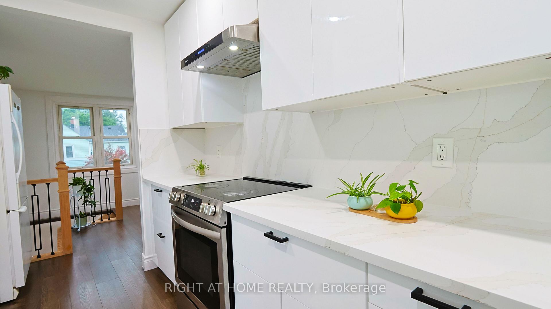 Photo 24 of 82 Normanhurst Avenue, Hamilton, Normanhurst — HOMEH