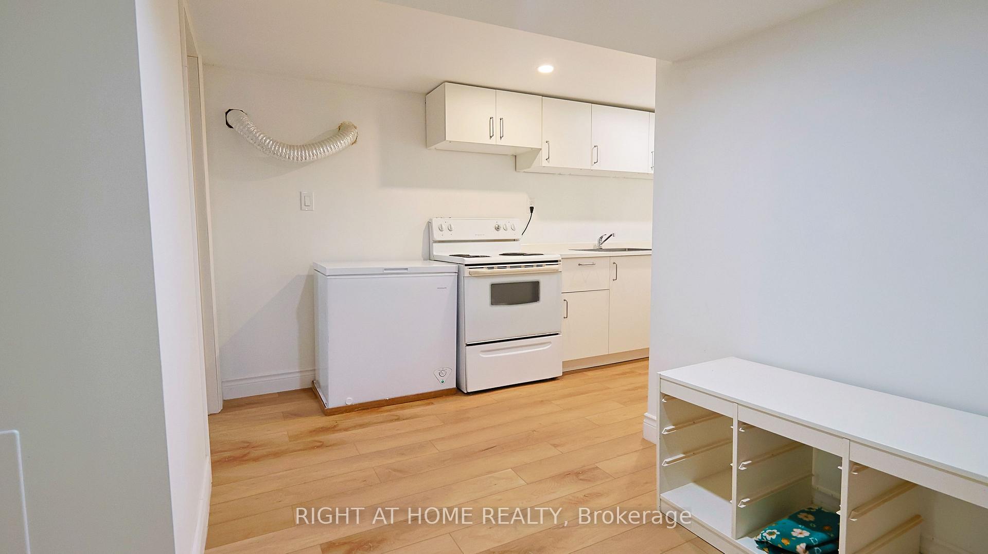 Photo 36 of 82 Normanhurst Avenue, Hamilton, Normanhurst — HOMEH