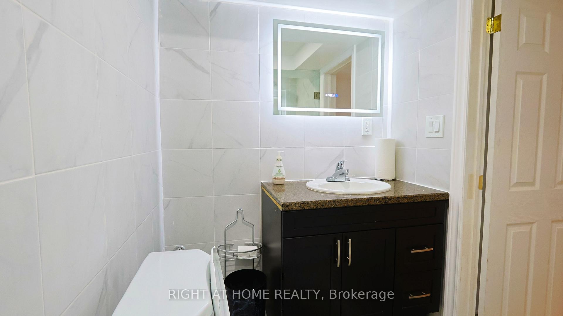 Photo 43 of 82 Normanhurst Avenue, Hamilton, Normanhurst — HOMEH