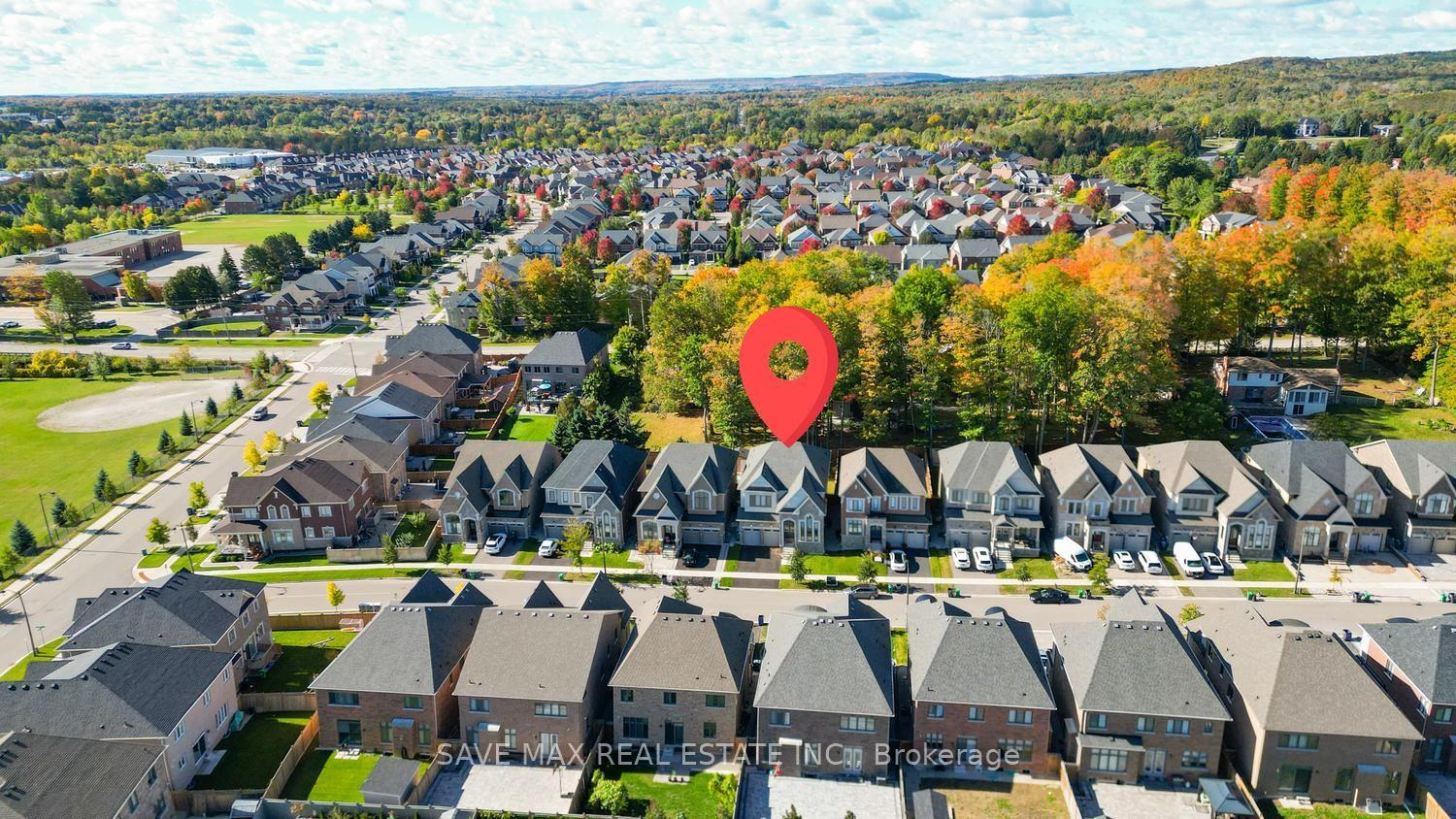 Photo 3 of 10 Daisy Meadow Crescent, Caledon, Caledon East — HOMEH