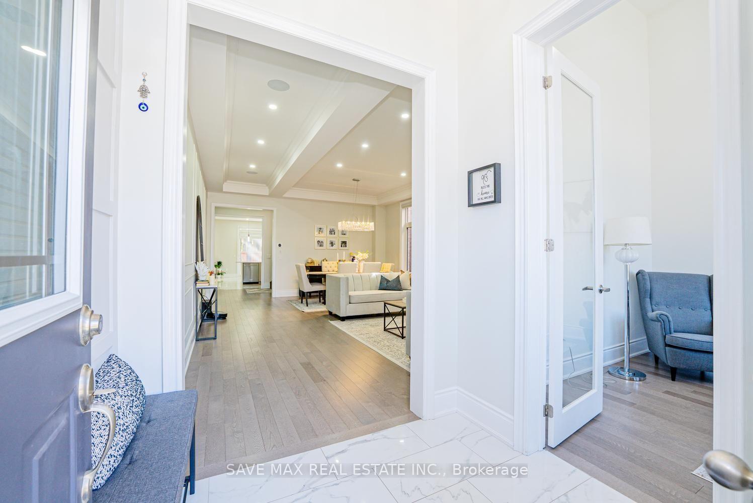 Photo 9 of 10 Daisy Meadow Crescent, Caledon, Caledon East — HOMEH