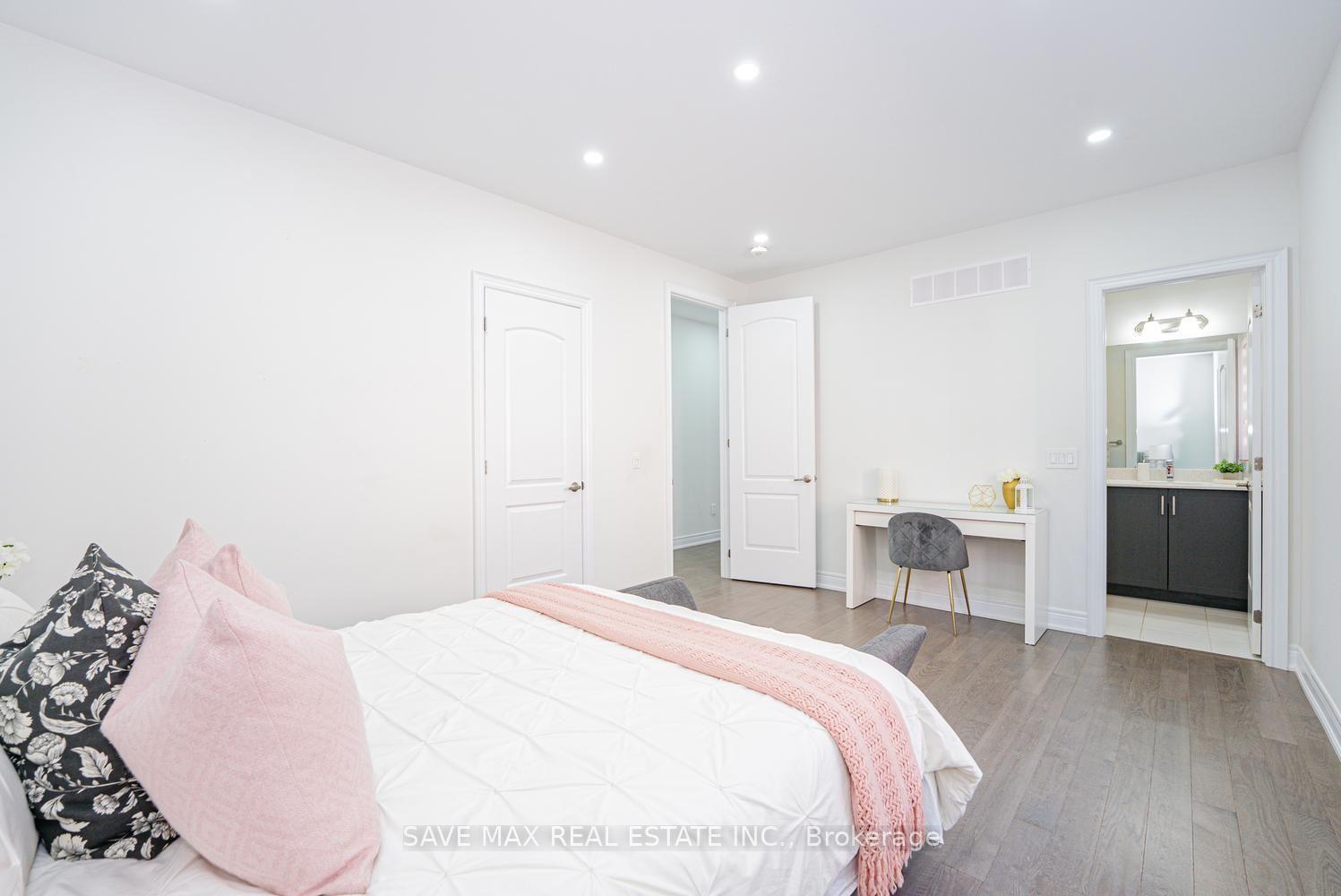 Photo 40 of 10 Daisy Meadow Crescent, Caledon, Caledon East — HOMEH