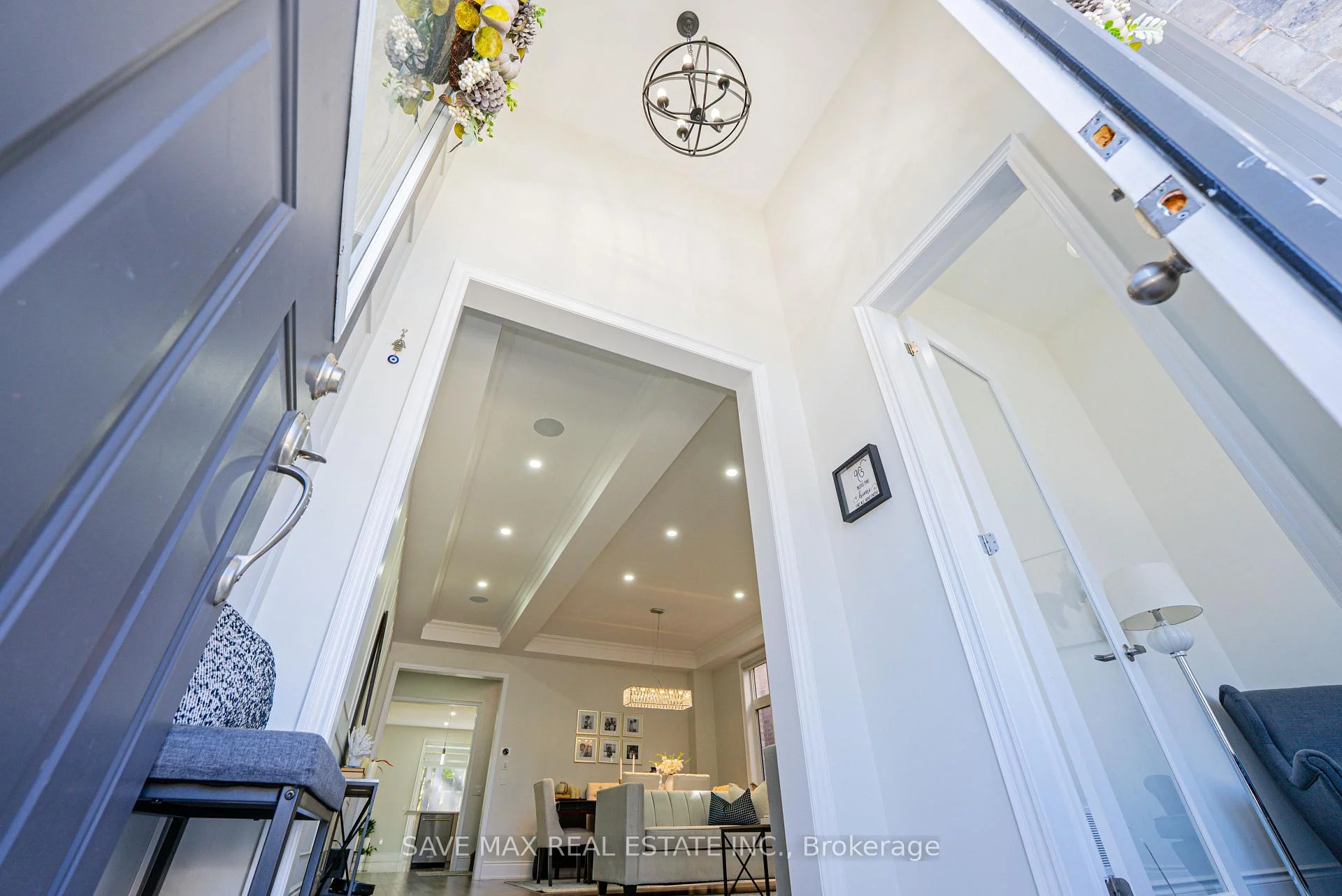 Photo 8 of 10 Daisy Meadow Crescent, Caledon, Caledon East — HOMEH