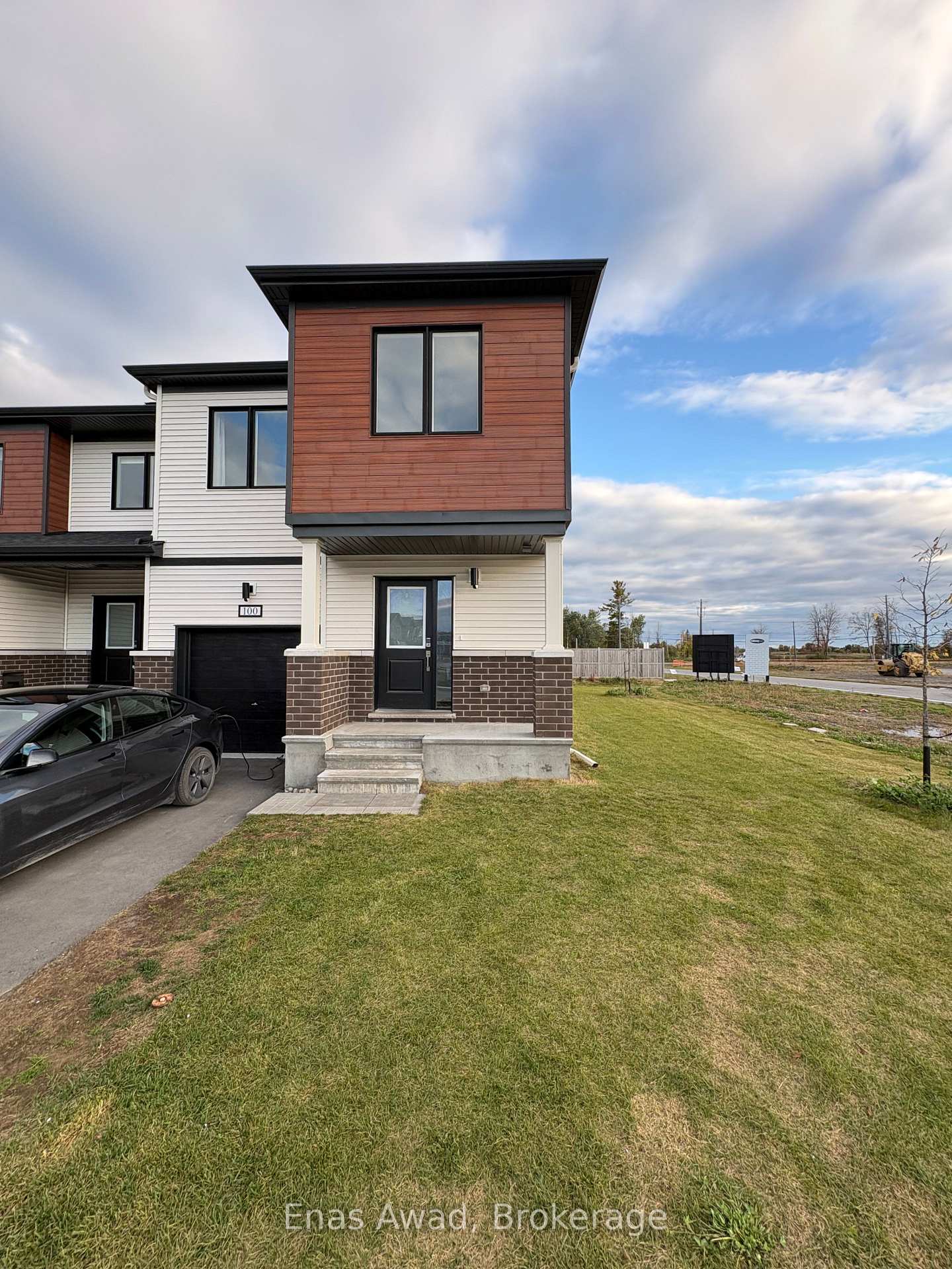 Photo of 100 Robert Perry Street