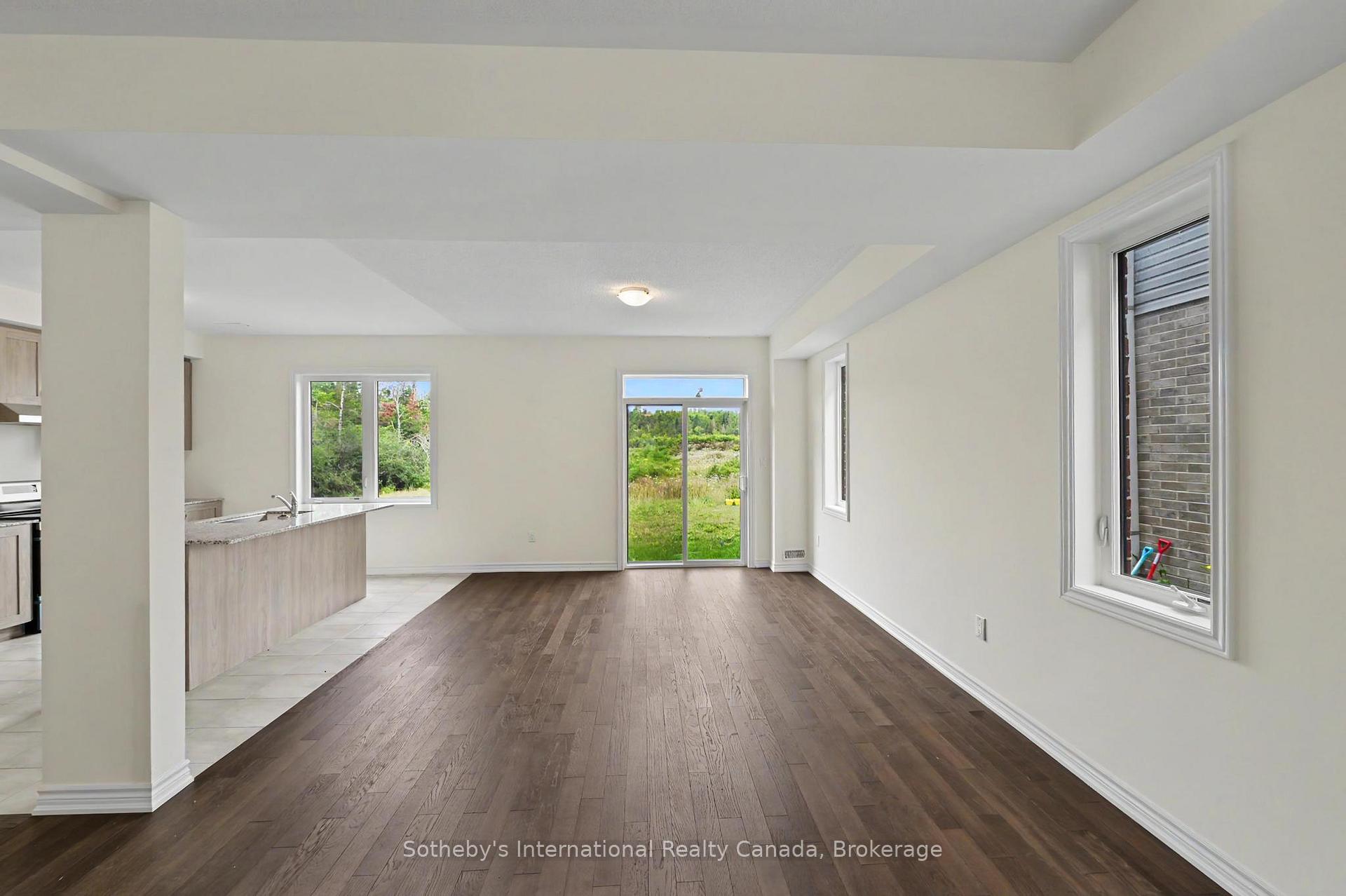 Photo 10 of 12 Hillcroft Way, Kawartha Lakes, Bobcaygeon — HOMEH