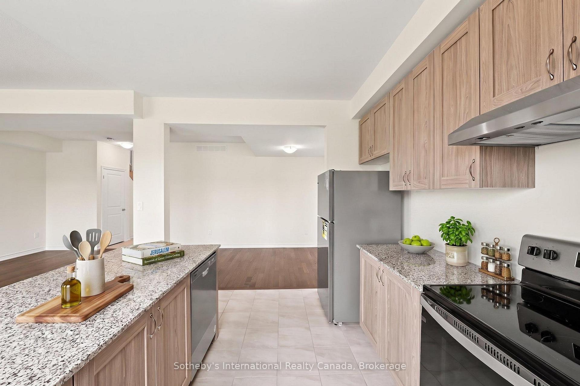 Photo 13 of 12 Hillcroft Way, Kawartha Lakes, Bobcaygeon — HOMEH