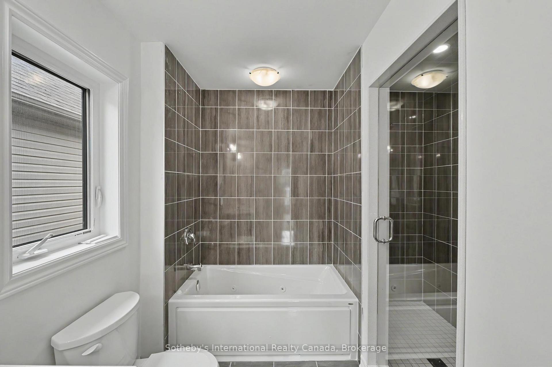 Photo 31 of 12 Hillcroft Way, Kawartha Lakes, Bobcaygeon — HOMEH