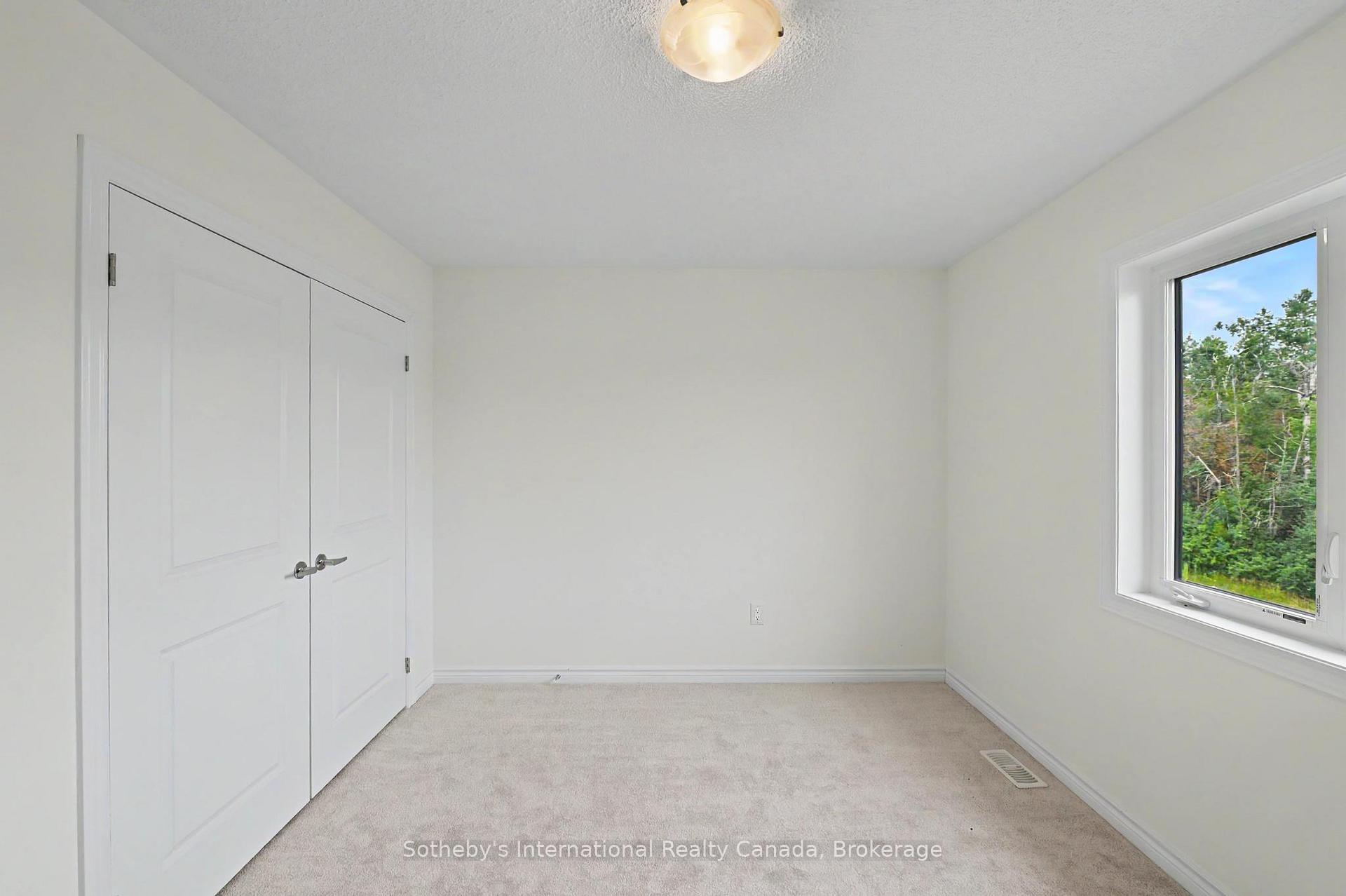 Photo 36 of 12 Hillcroft Way, Kawartha Lakes, Bobcaygeon — HOMEH