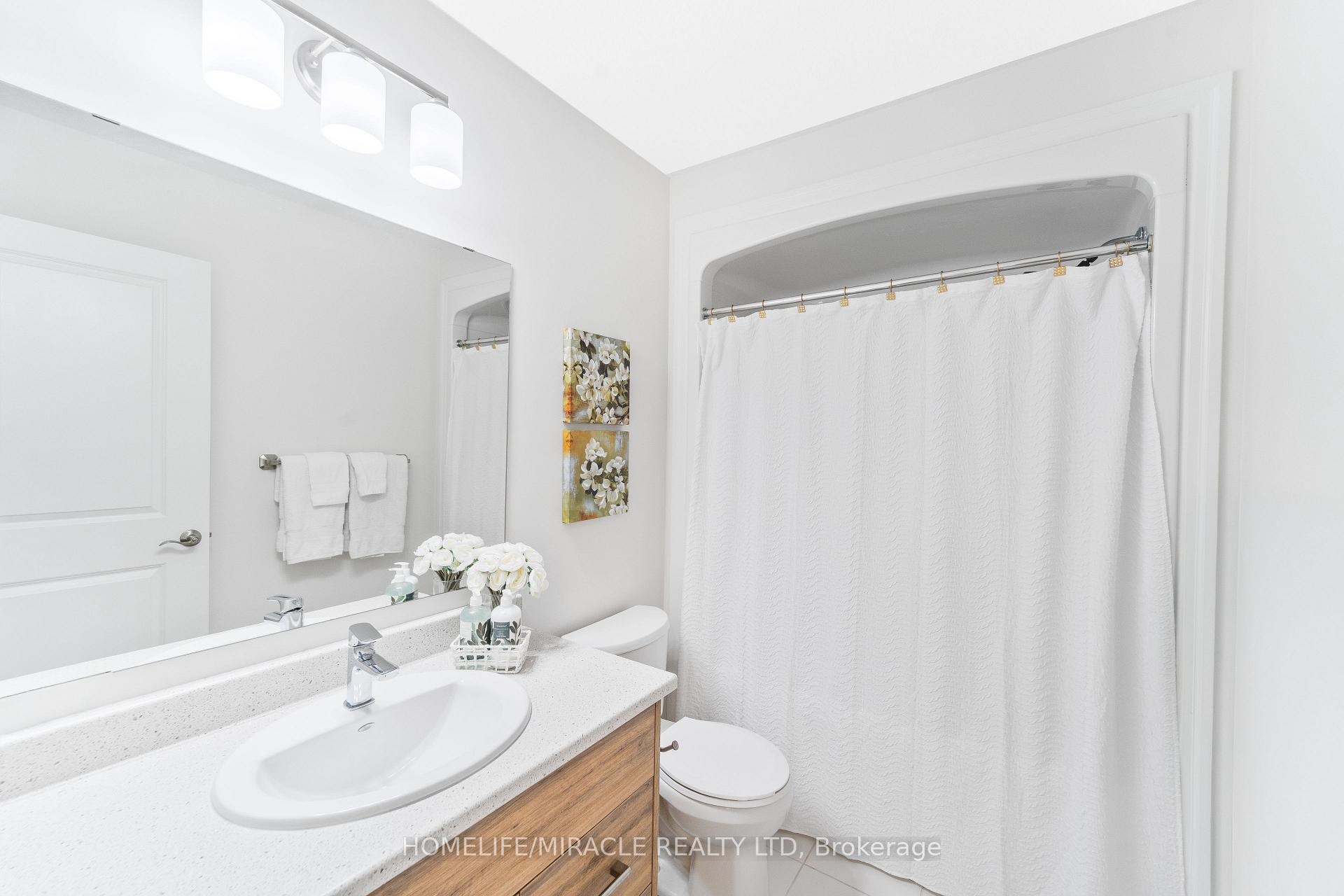 Photo 14 of 53 Robertson Drive, Stratford — HOMEH