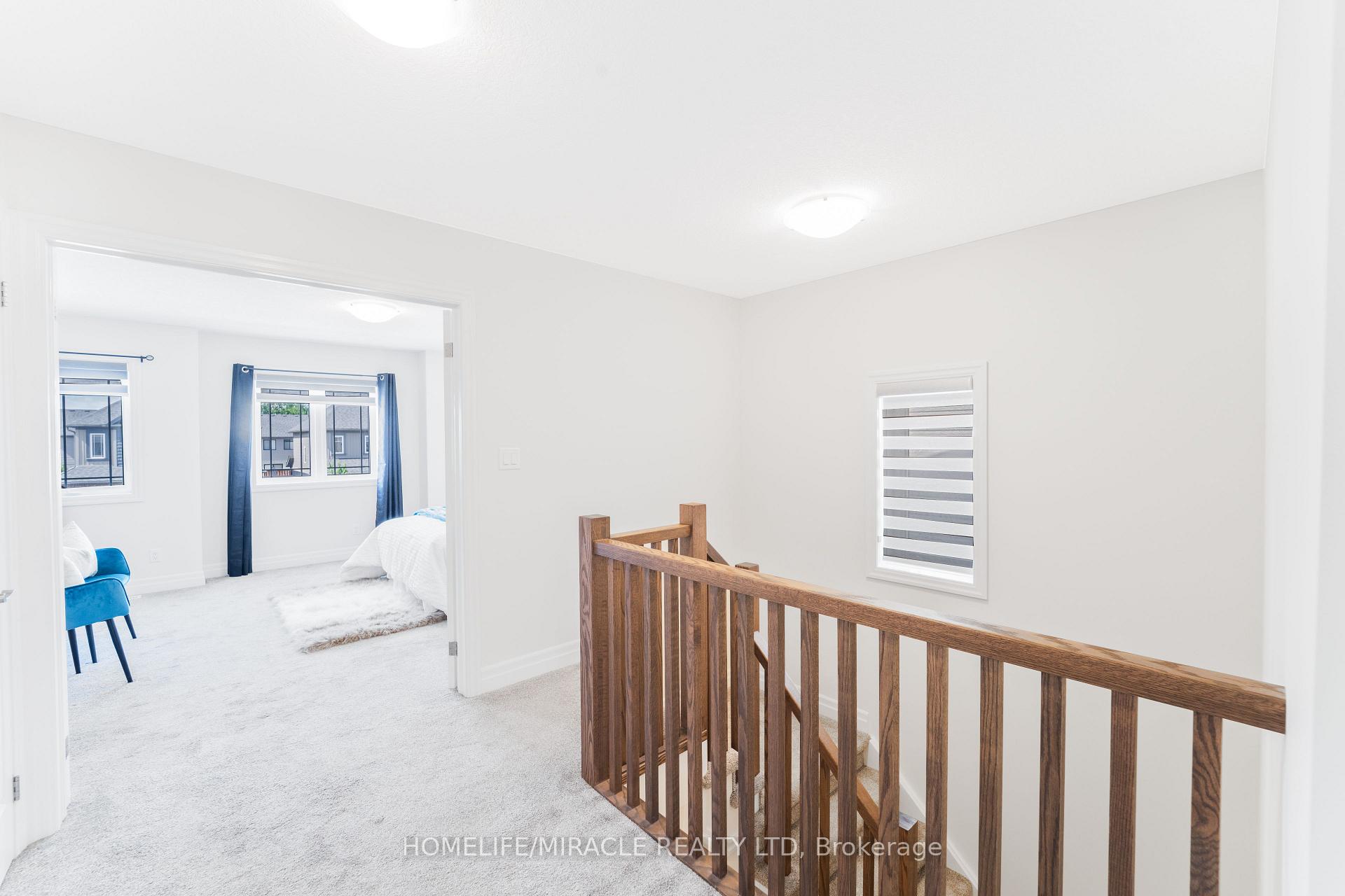 Photo 18 of 53 Robertson Drive, Stratford — HOMEH