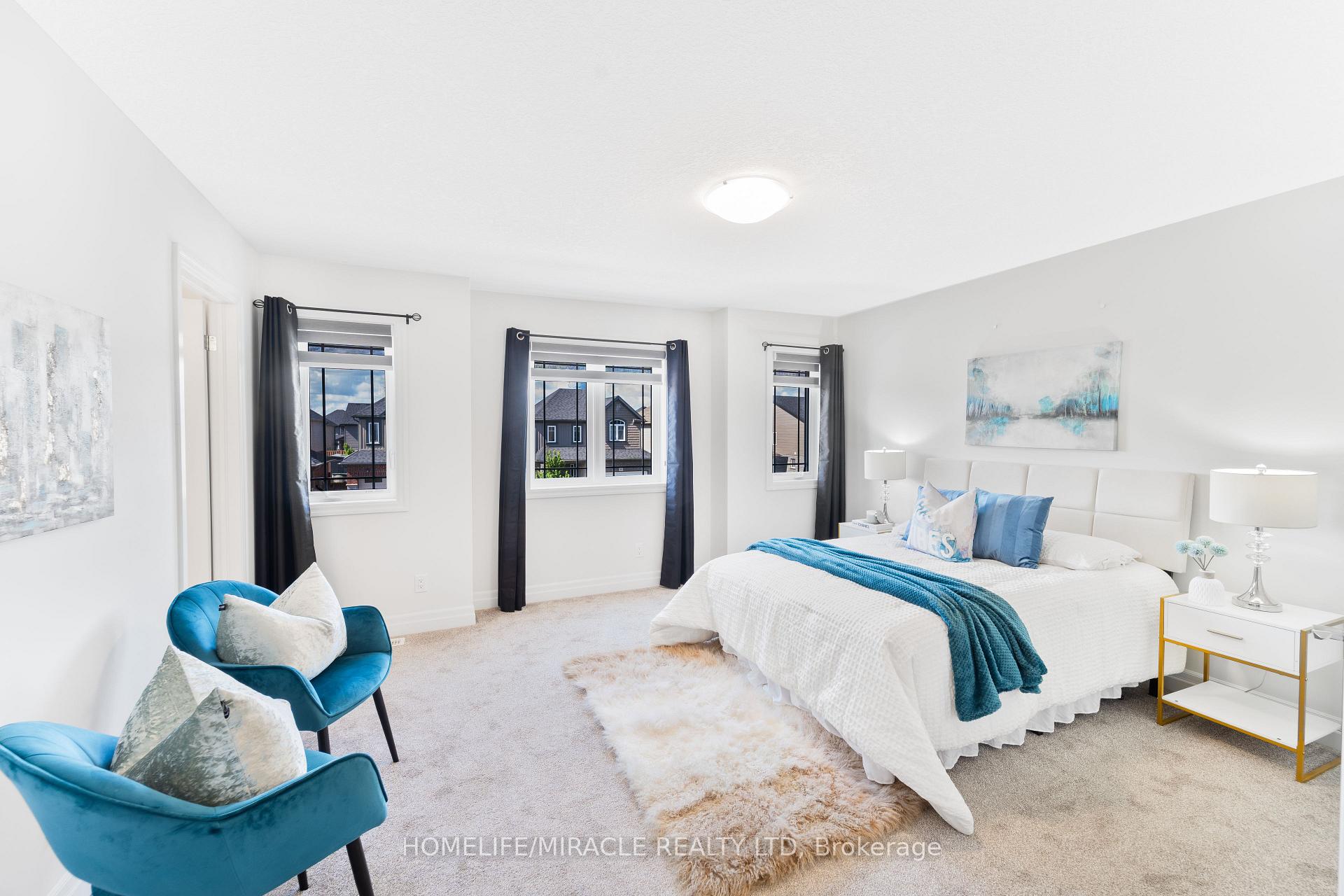 Photo 24 of 53 Robertson Drive, Stratford — HOMEH