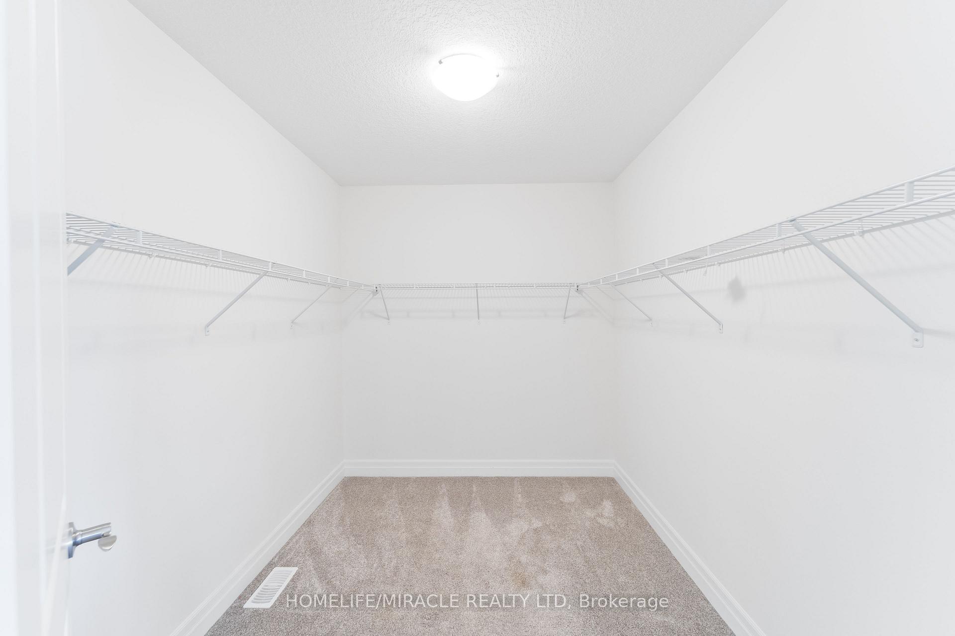 Photo 27 of 53 Robertson Drive, Stratford — HOMEH
