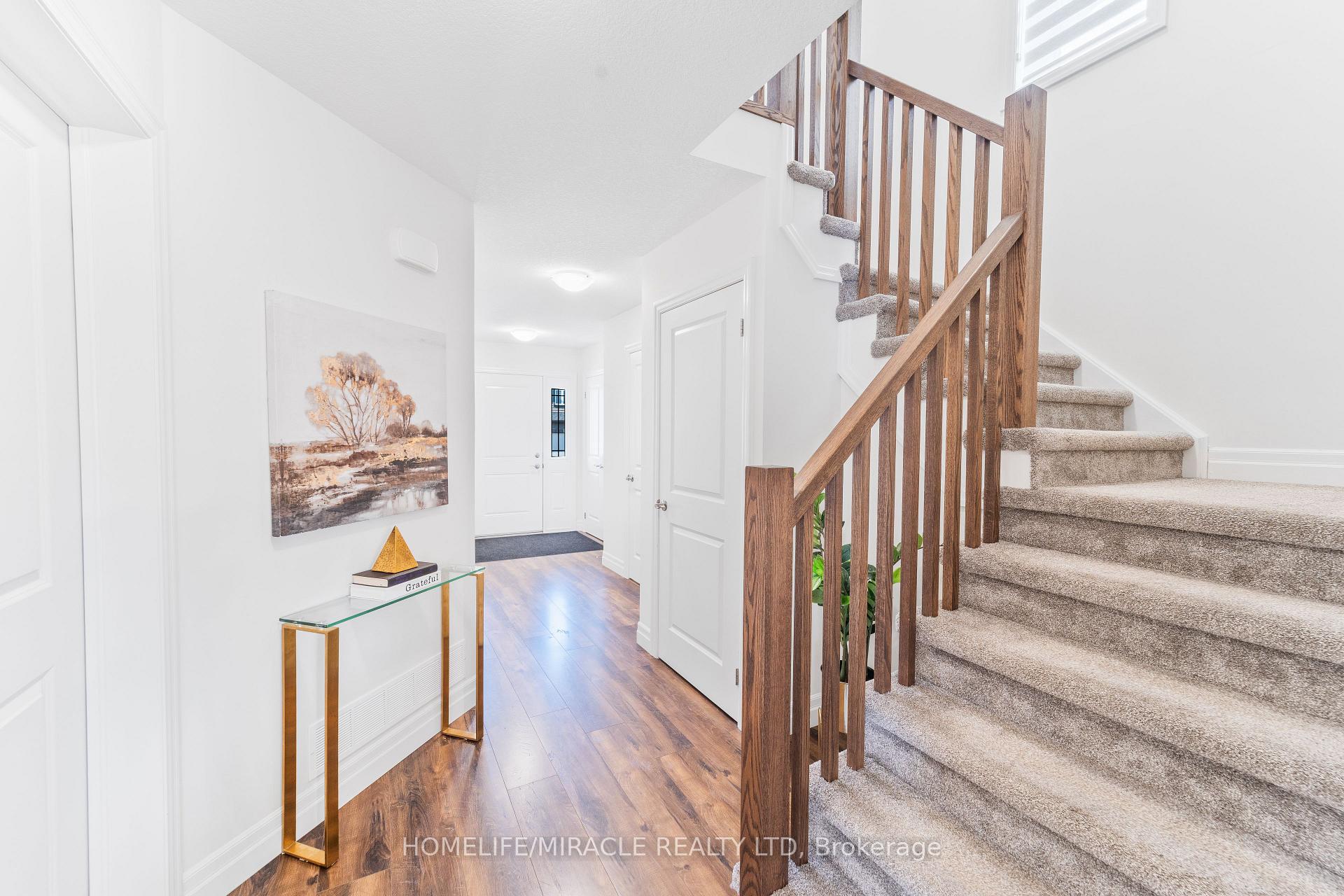 Photo 28 of 53 Robertson Drive, Stratford — HOMEH