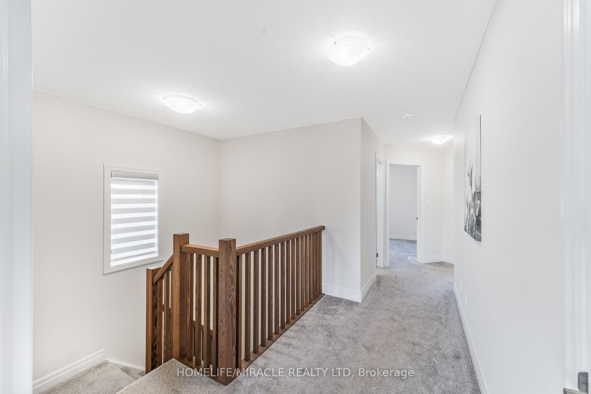Photo 29 of 53 Robertson Drive, Stratford — HOMEH