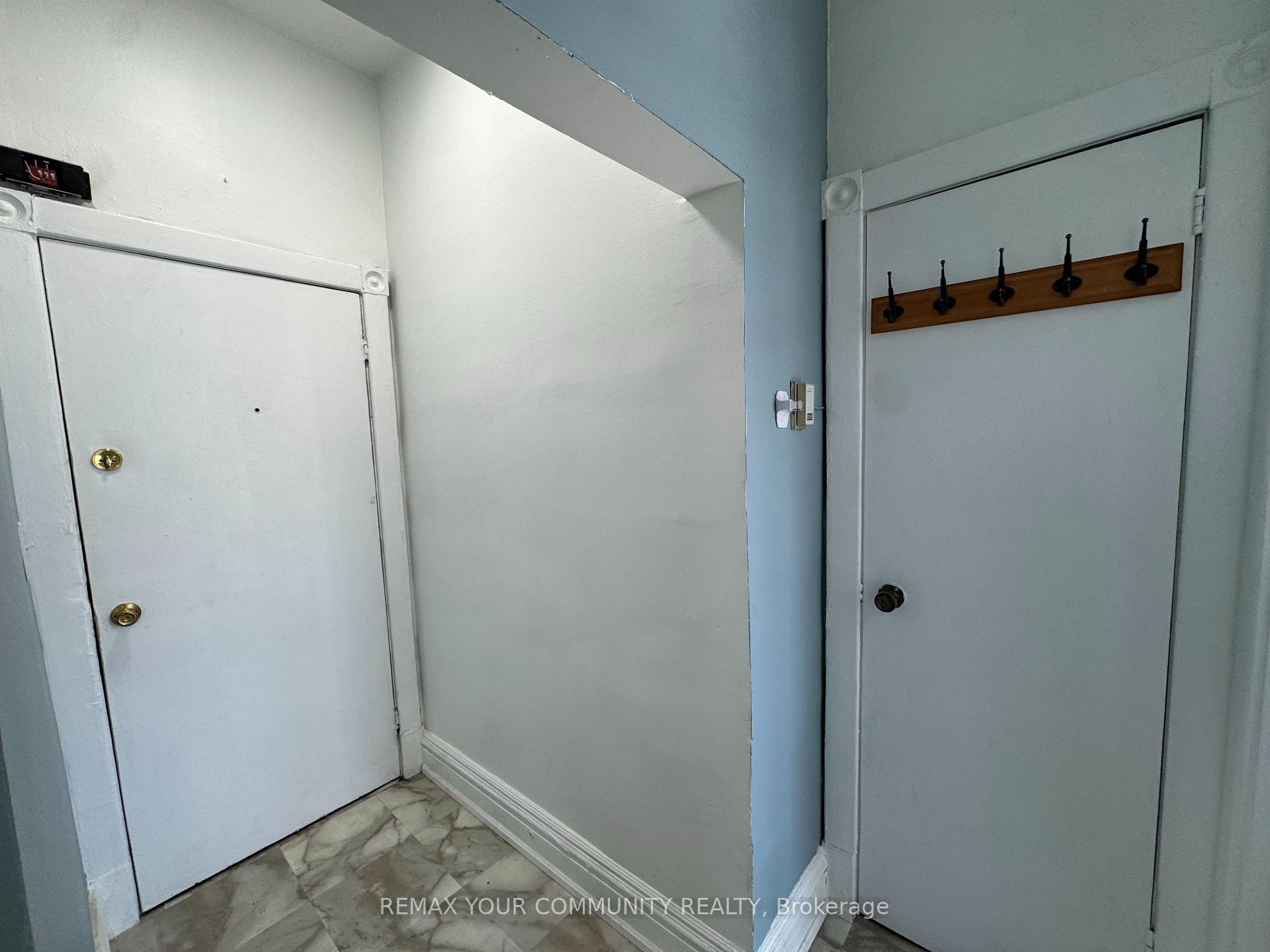 Photo 2 of Unit #3, 358 Main Street W, Hamilton, Strathcona — HOMEH