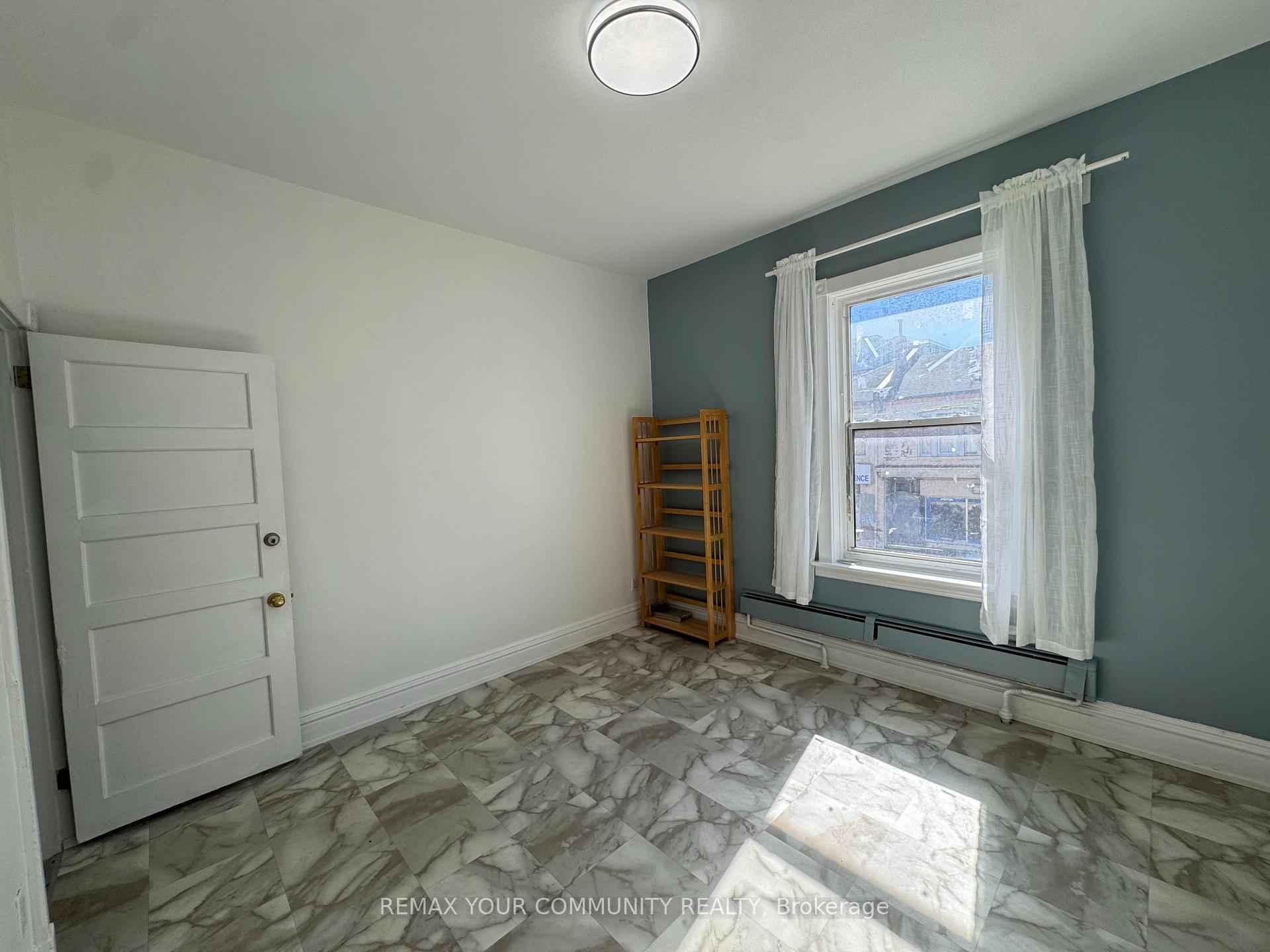 Photo 5 of Unit #3, 358 Main Street W, Hamilton, Strathcona — HOMEH