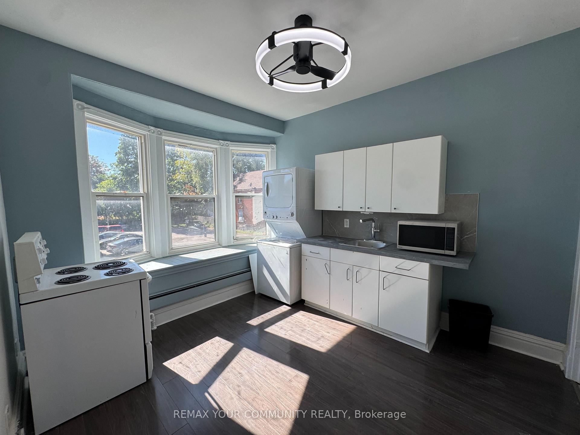 Photo 7 of Unit #3, 358 Main Street W, Hamilton, Strathcona — HOMEH