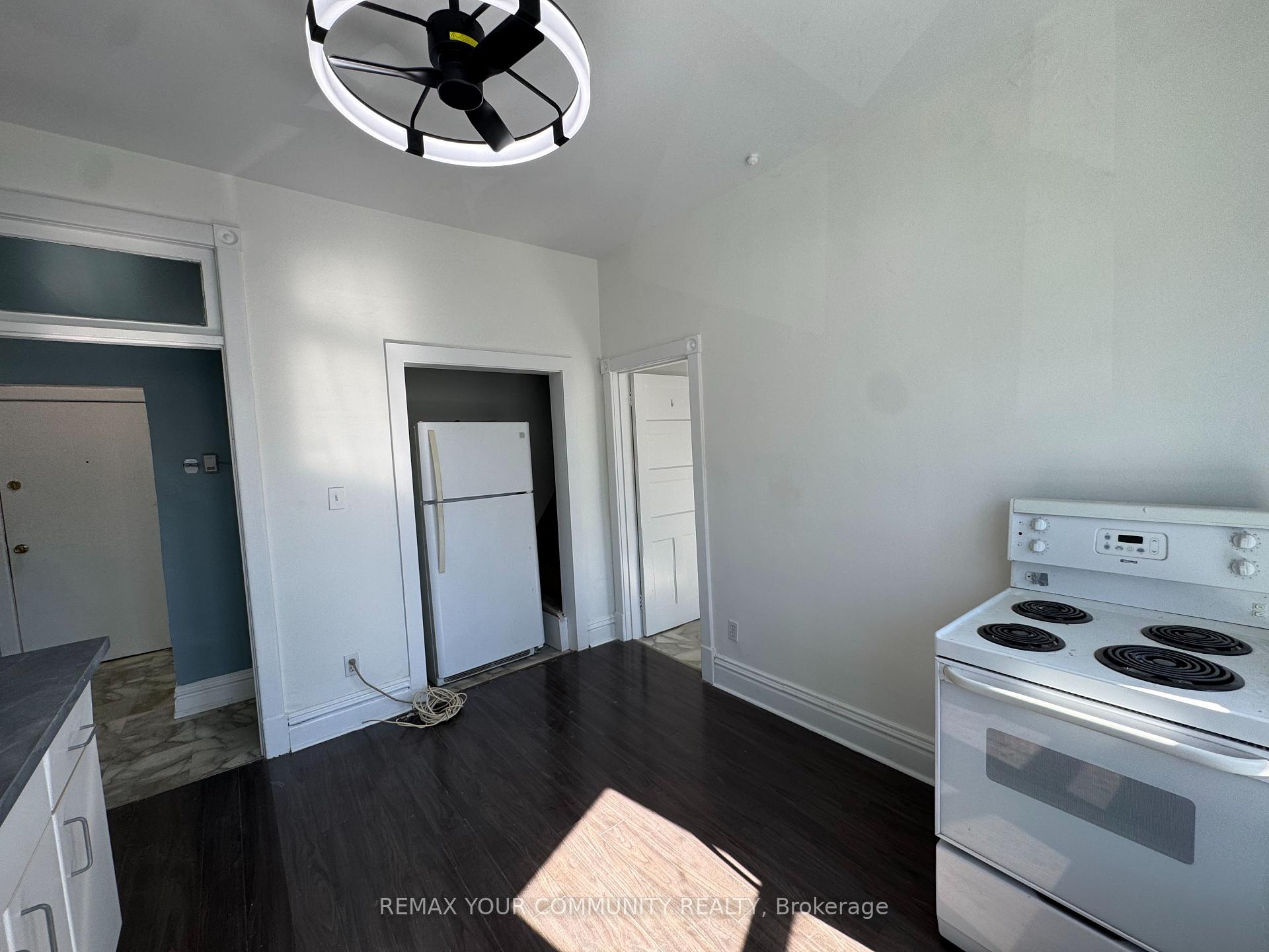 Photo 8 of Unit #3, 358 Main Street W, Hamilton, Strathcona — HOMEH