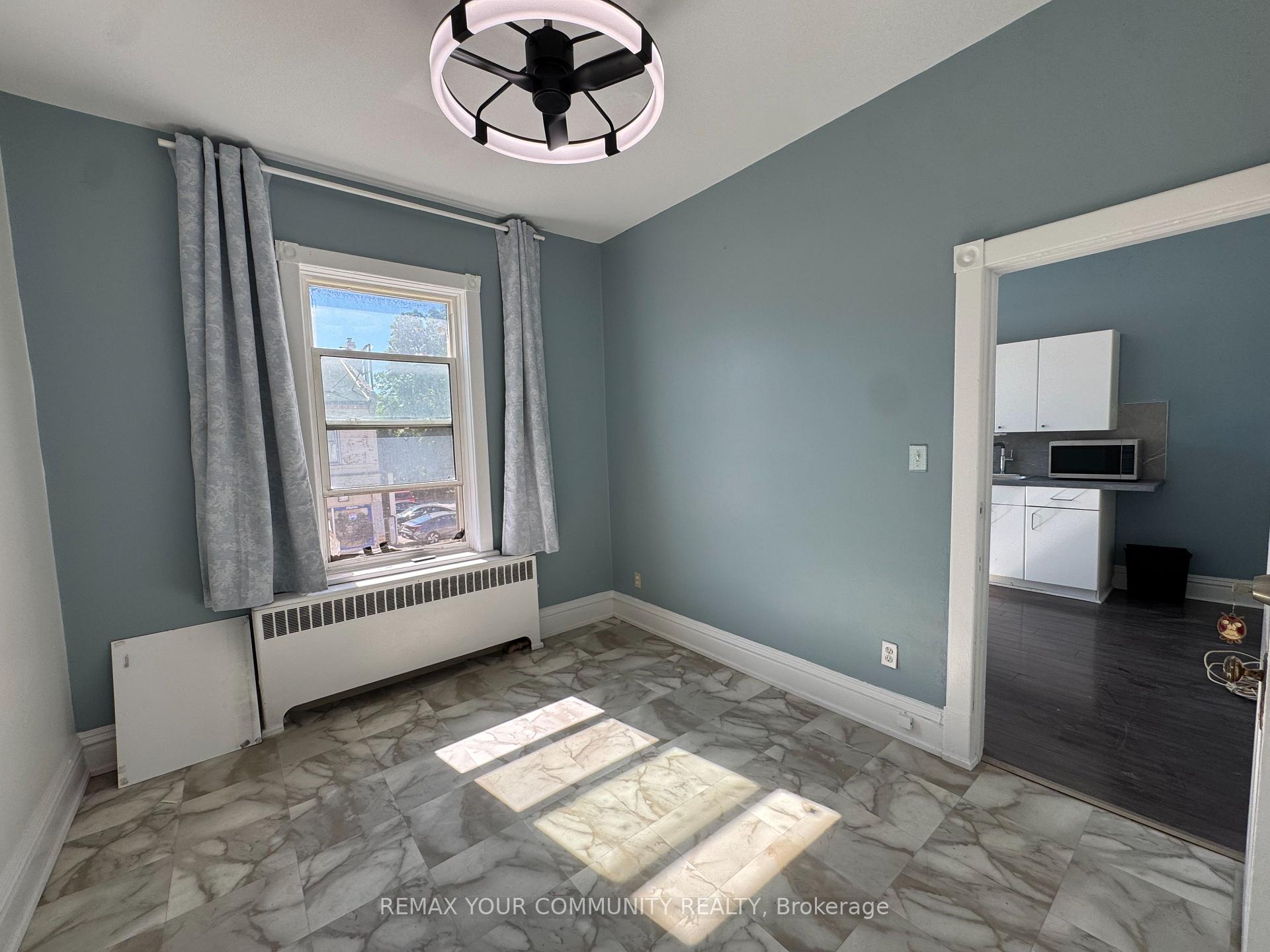 Photo 12 of Unit #3, 358 Main Street W, Hamilton, Strathcona — HOMEH