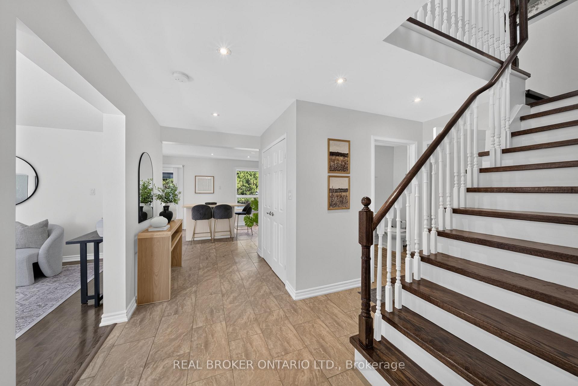 Photo 5 of 63 Eric Clarke Drive, Whitby, Rolling Acres — HOMEH