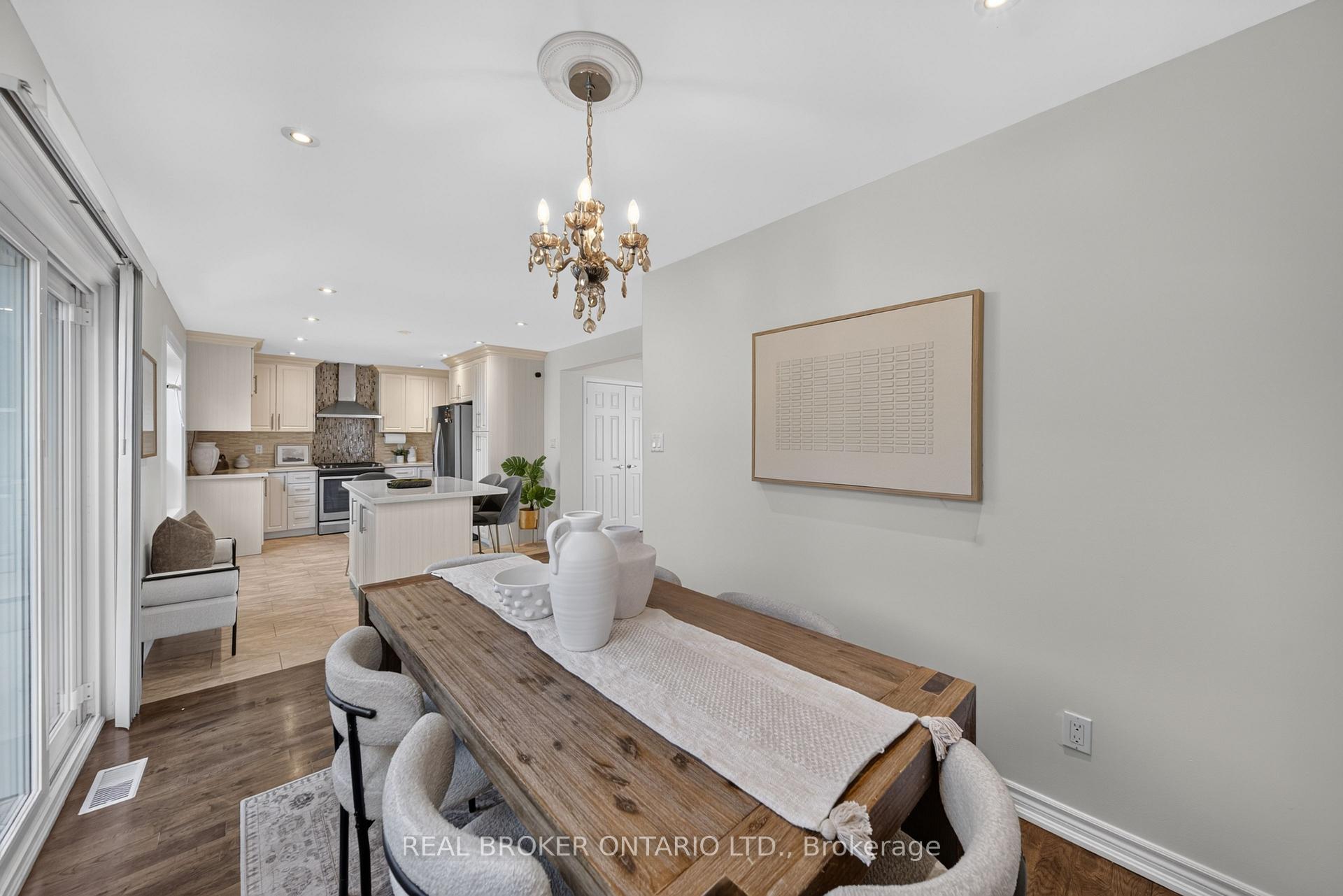 Photo 10 of 63 Eric Clarke Drive, Whitby, Rolling Acres — HOMEH