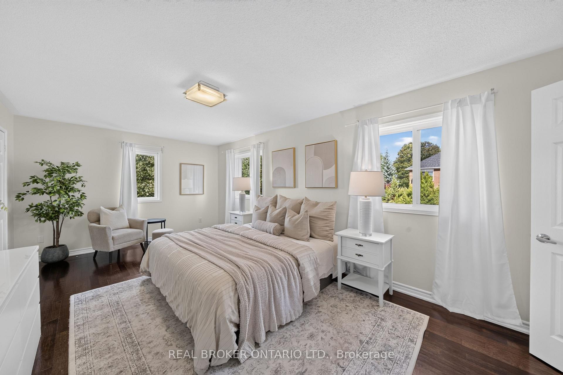Photo 13 of 63 Eric Clarke Drive, Whitby, Rolling Acres — HOMEH