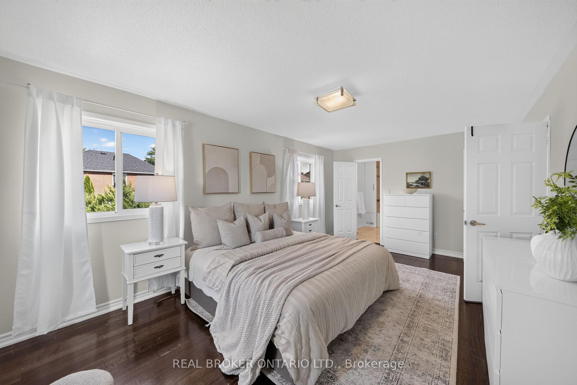 Photo 14 of 63 Eric Clarke Drive, Whitby, Rolling Acres — HOMEH