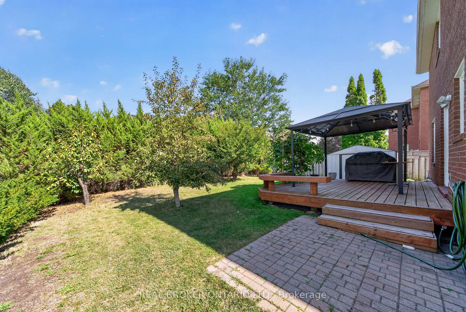 Photo 33 of 63 Eric Clarke Drive, Whitby, Rolling Acres — HOMEH