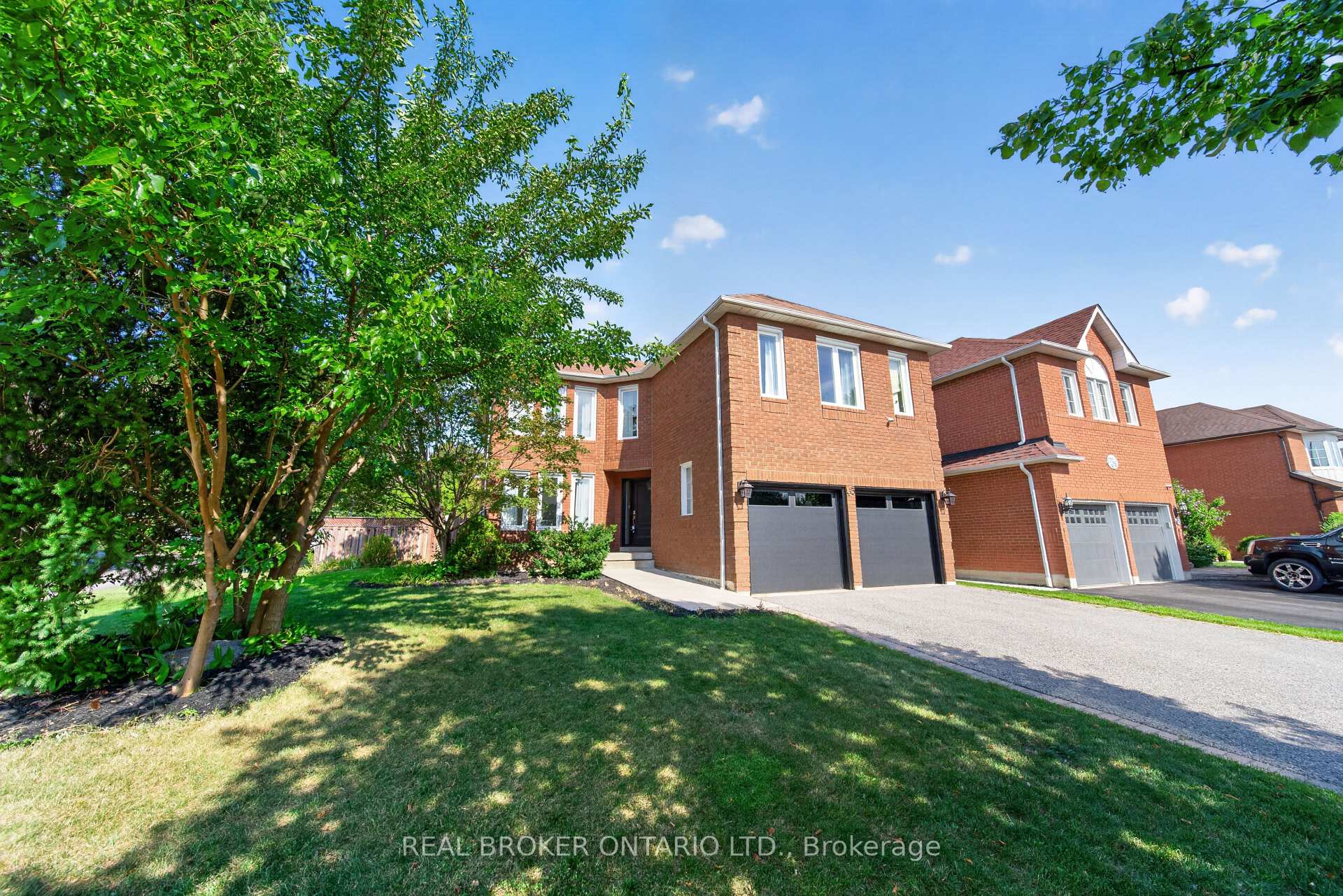 Photo 37 of 63 Eric Clarke Drive, Whitby, Rolling Acres — HOMEH