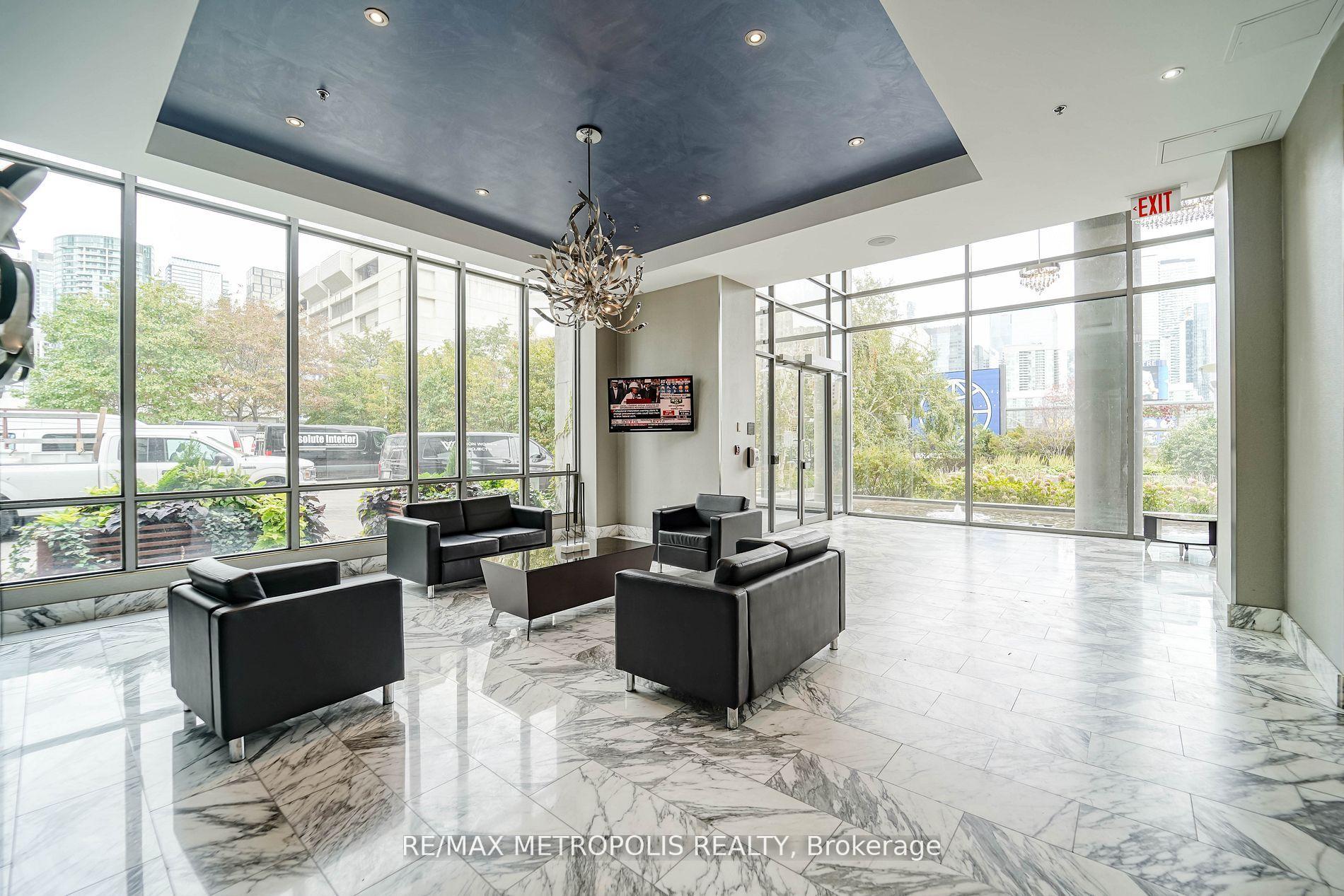 Photo 2 of Unit 2503, 5 Mariner Terrace, Toronto, Waterfront Communities — HOMEH