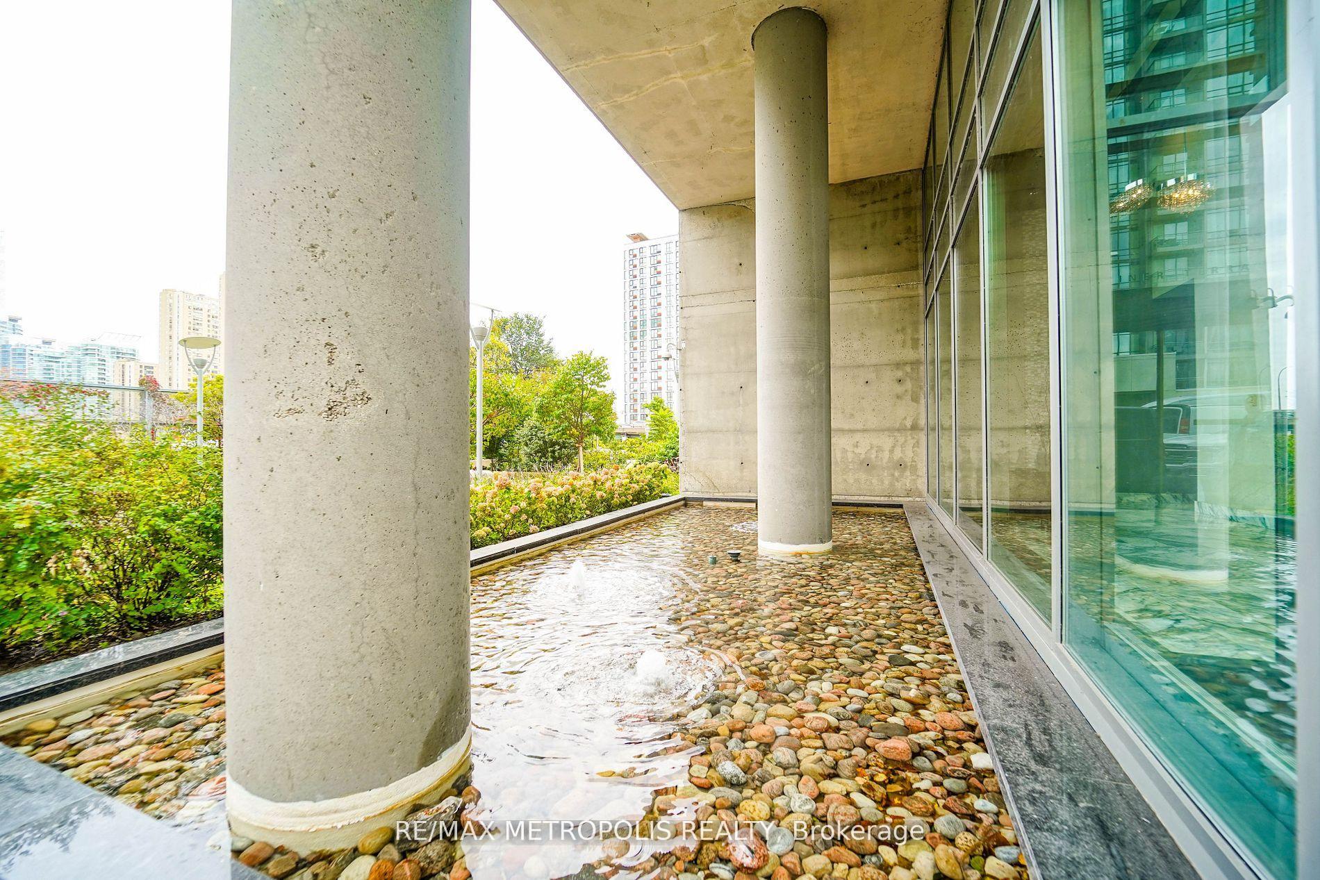 Photo 3 of Unit 2503, 5 Mariner Terrace, Toronto, Waterfront Communities — HOMEH