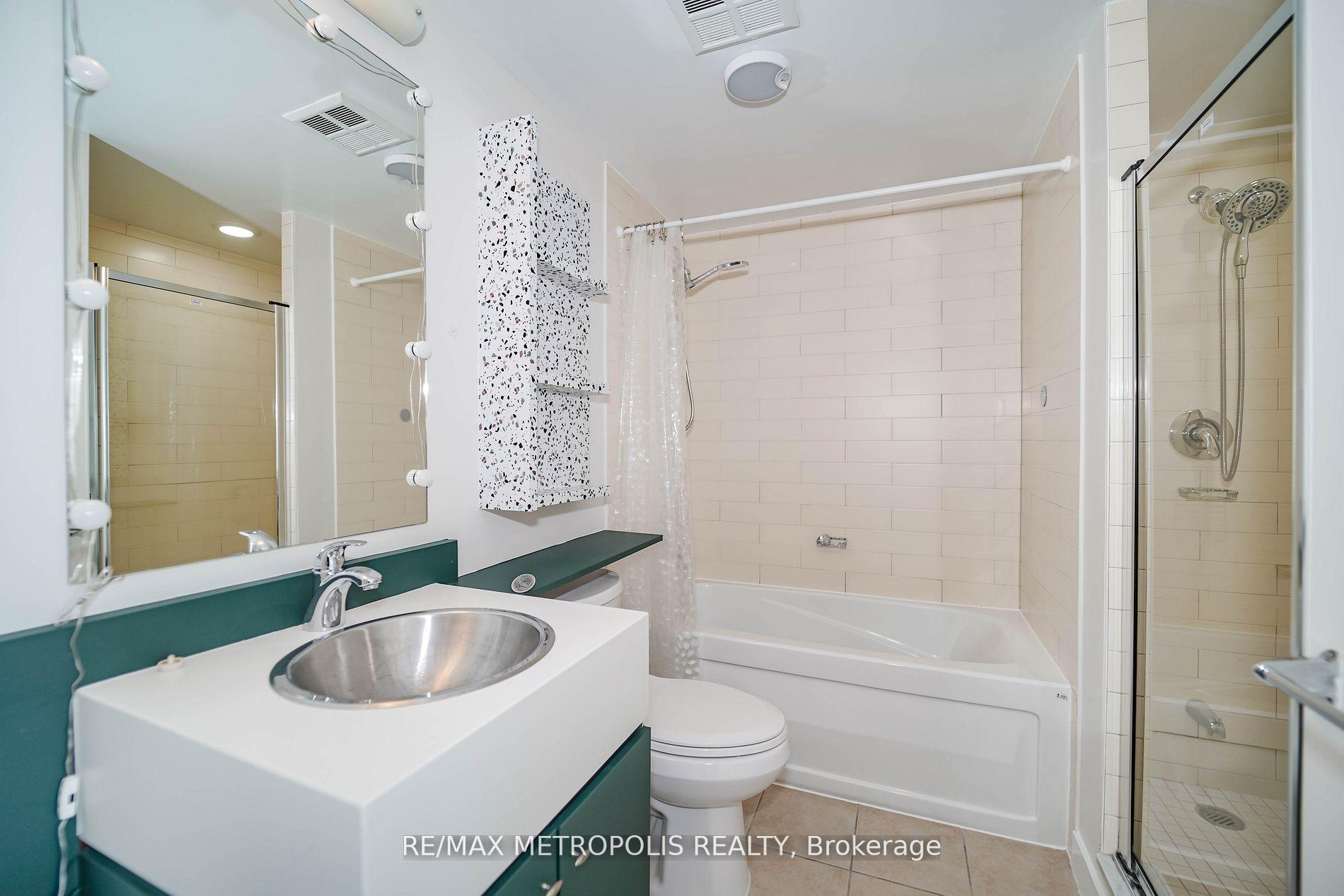 Photo 11 of Unit 2503, 5 Mariner Terrace, Toronto, Waterfront Communities — HOMEH