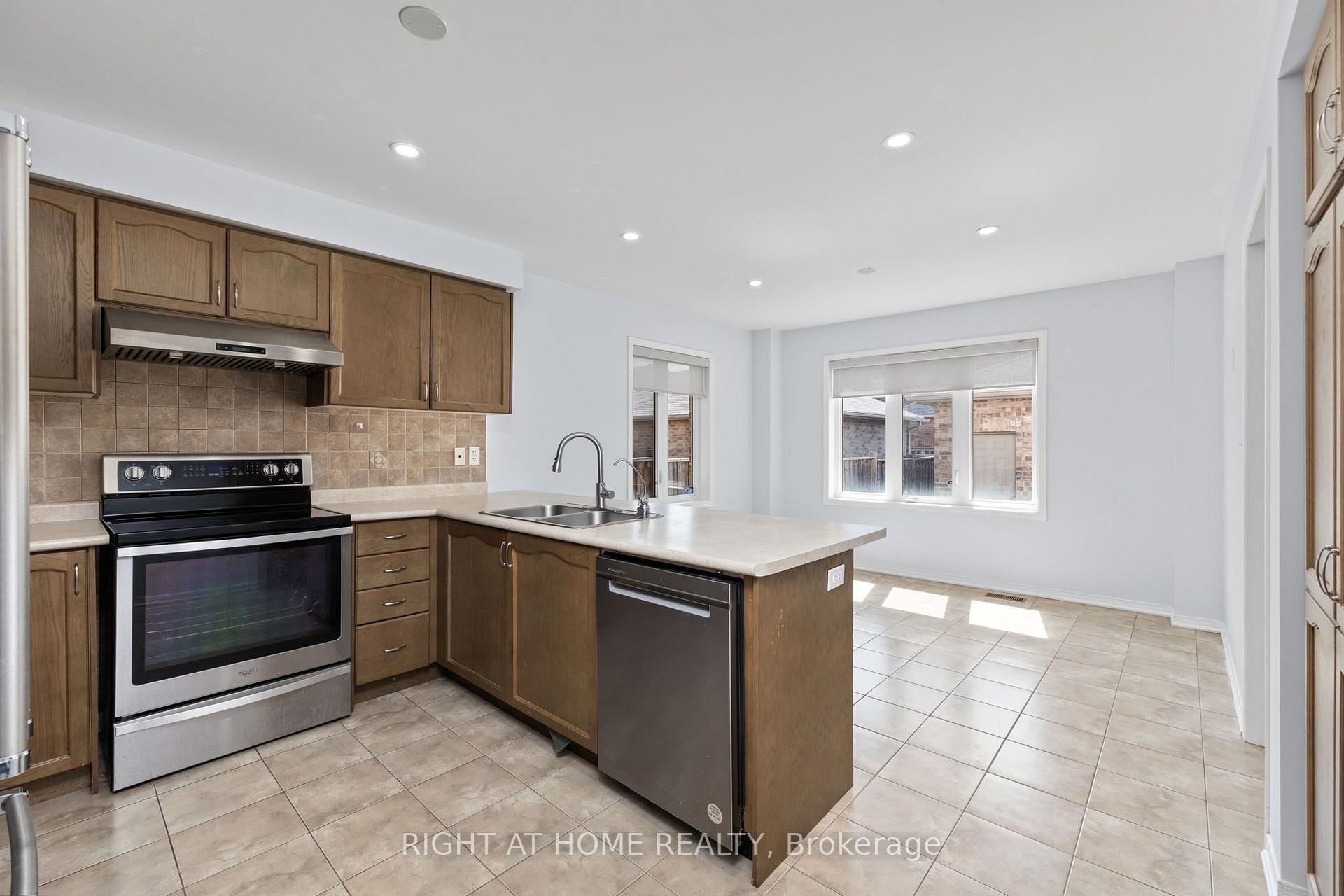 Photo 12 of 3128 Robert Brown Boulevard, Oakville, Glenorchy — HOMEH